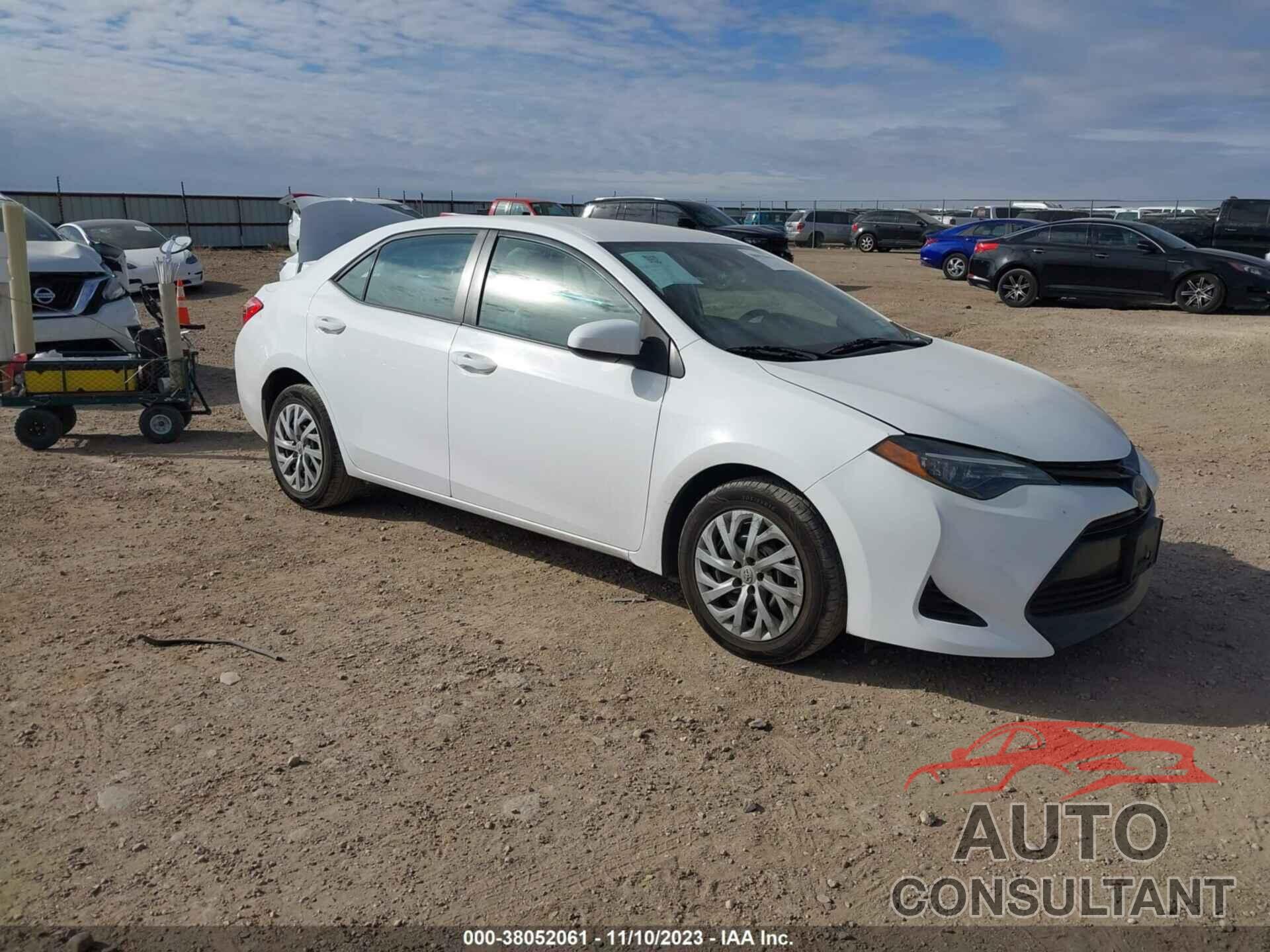 TOYOTA COROLLA 2018 - 2T1BURHE5JC067895