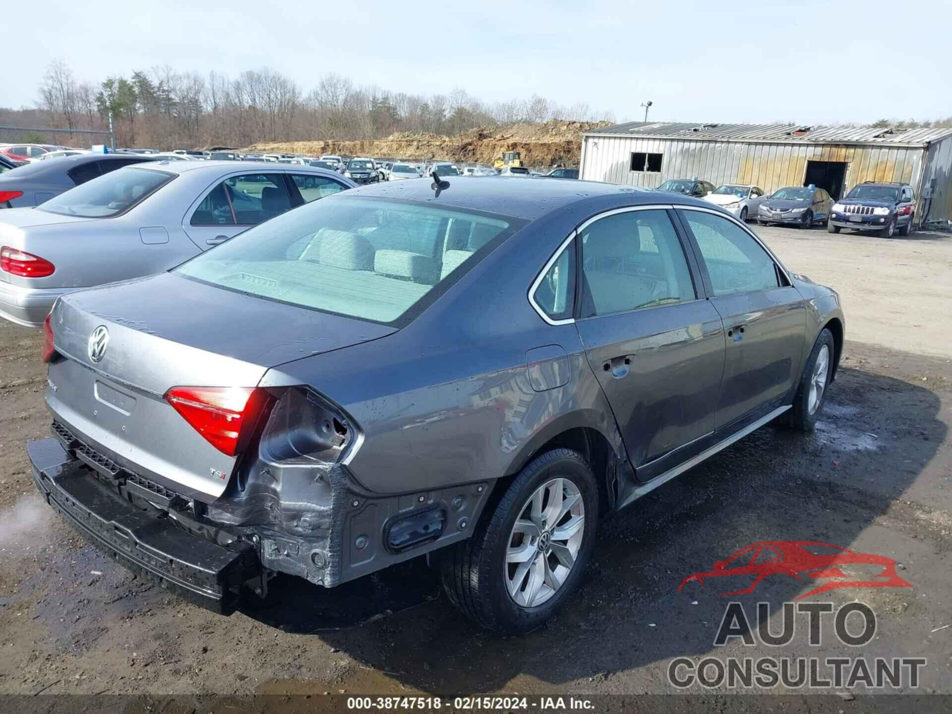 VOLKSWAGEN PASSAT 2016 - 1VWAT7A31GC052000