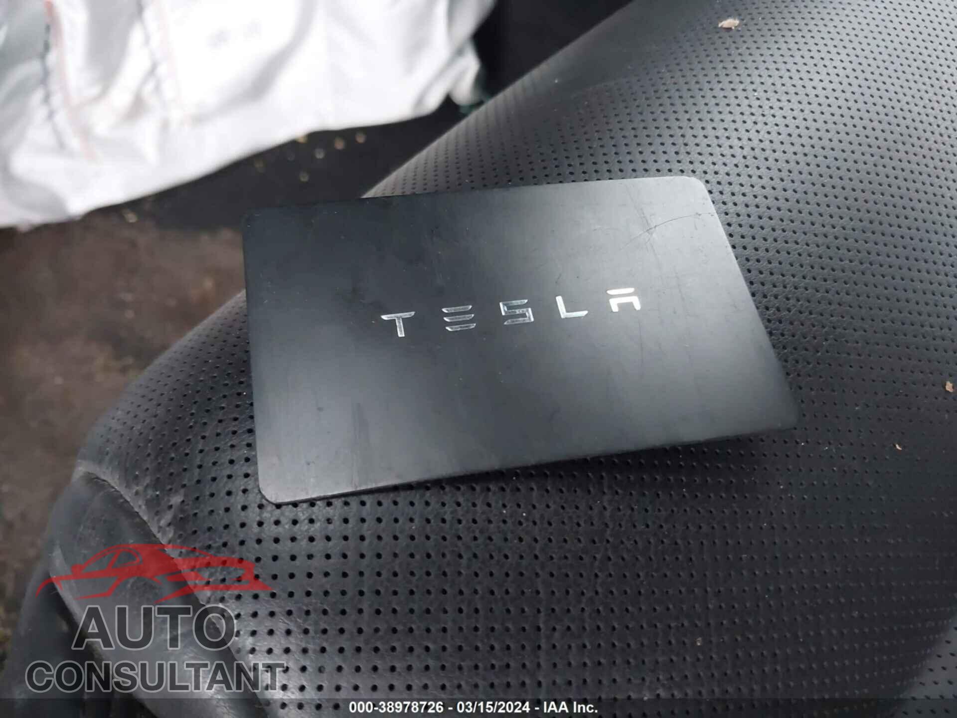 TESLA MODEL S 2021 - 5YJSA1E58MF456013