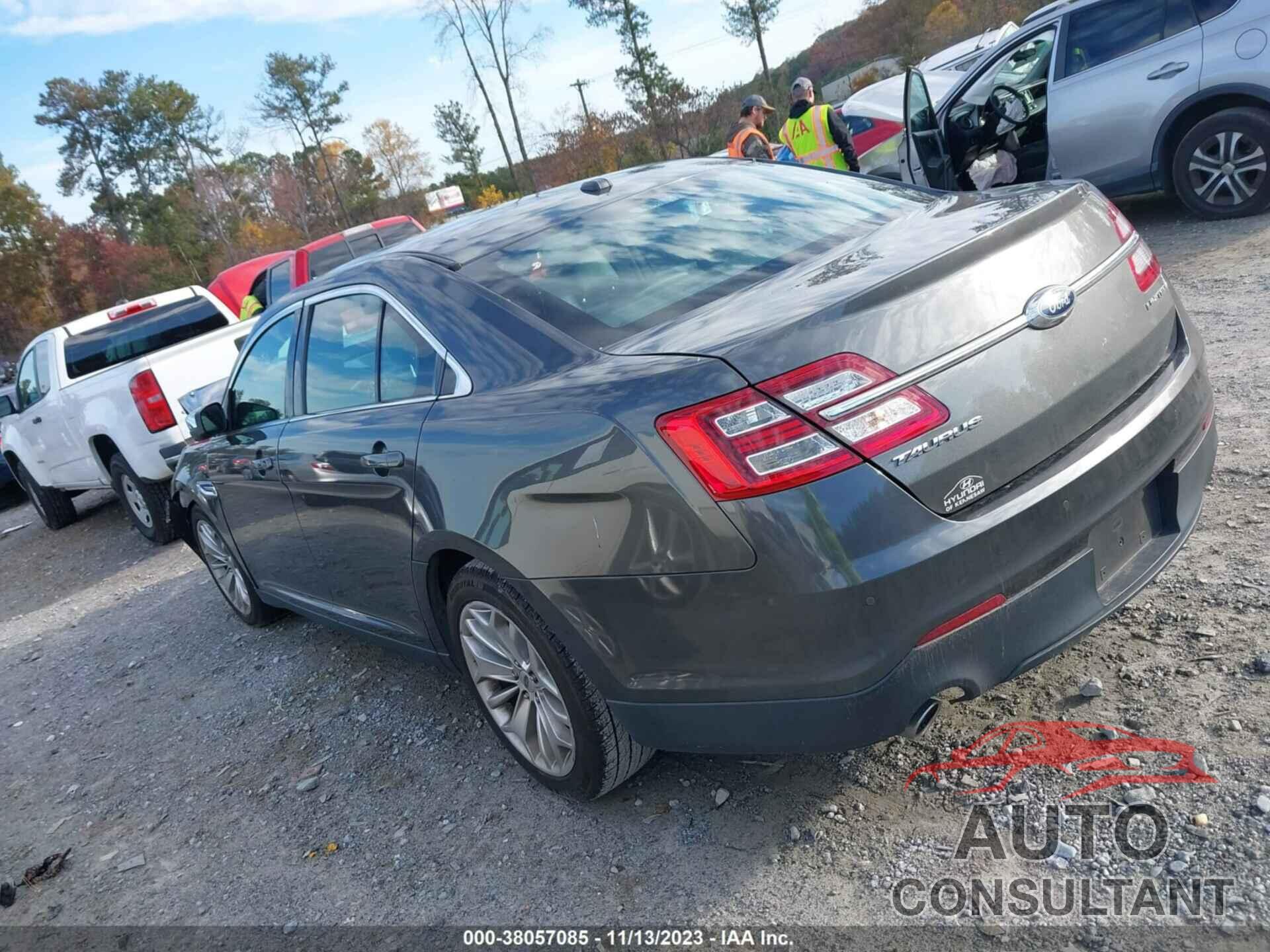 FORD TAURUS 2019 - 1FAHP2F82KG114170