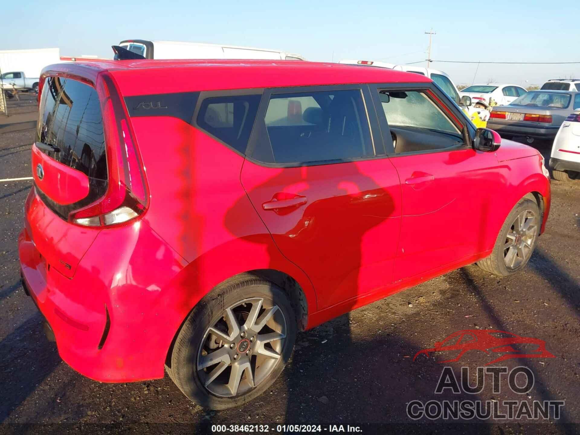 KIA SOUL 2021 - KNDJ63AU4M7137591