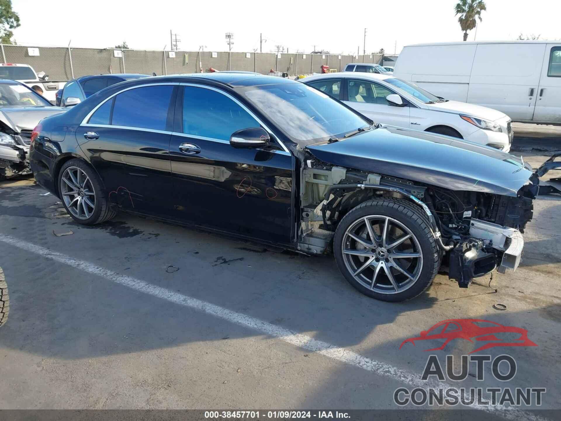 MERCEDES-BENZ S 560 2019 - WDDUG8DB9KA426604