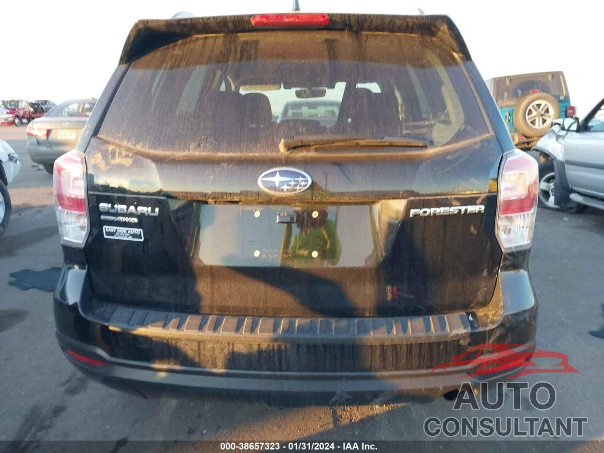 SUBARU FORESTER 2018 - JF2SJAGC1JH586563