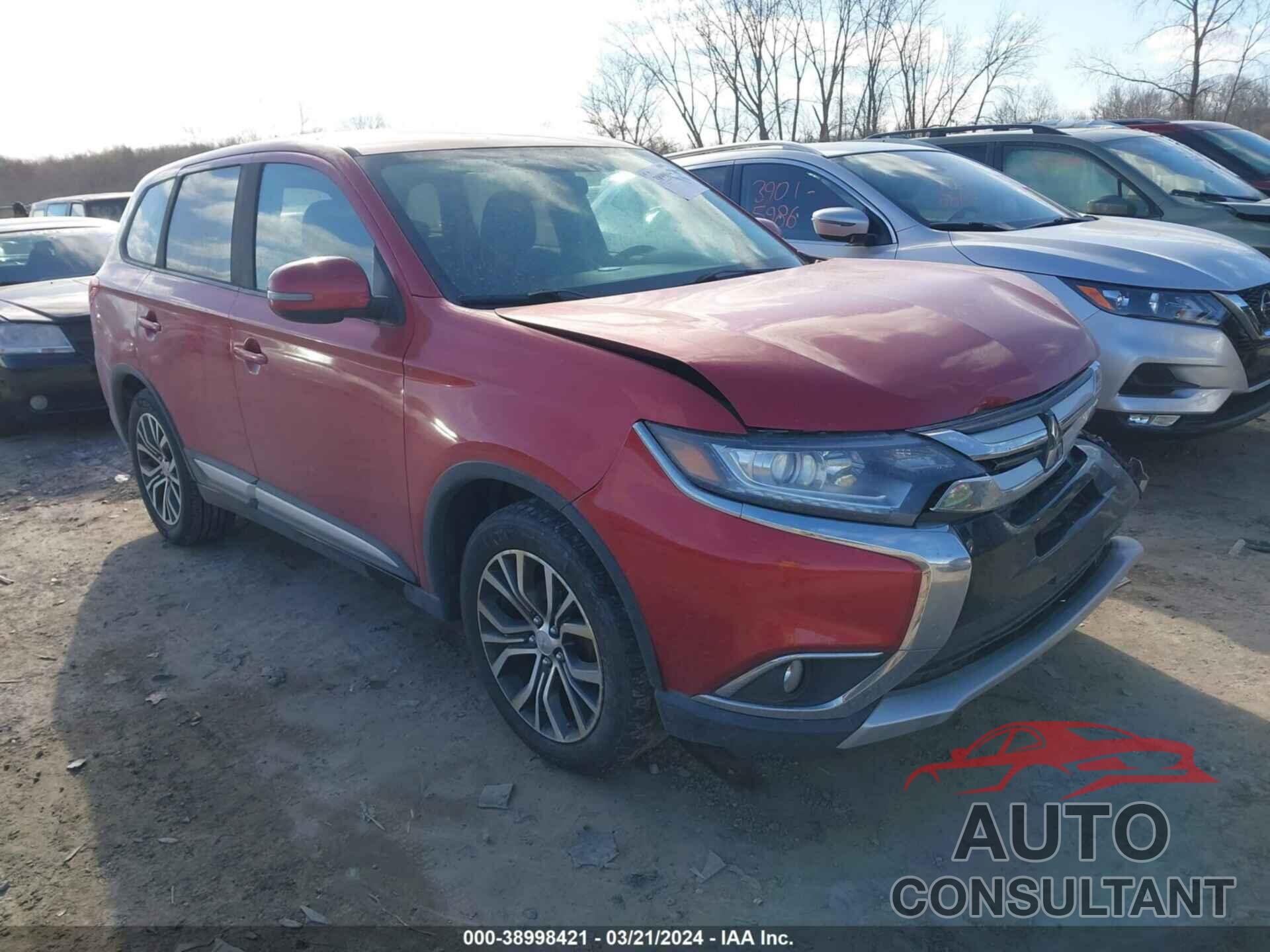 MITSUBISHI OUTLANDER 2018 - JA4AD3A38JZ014254