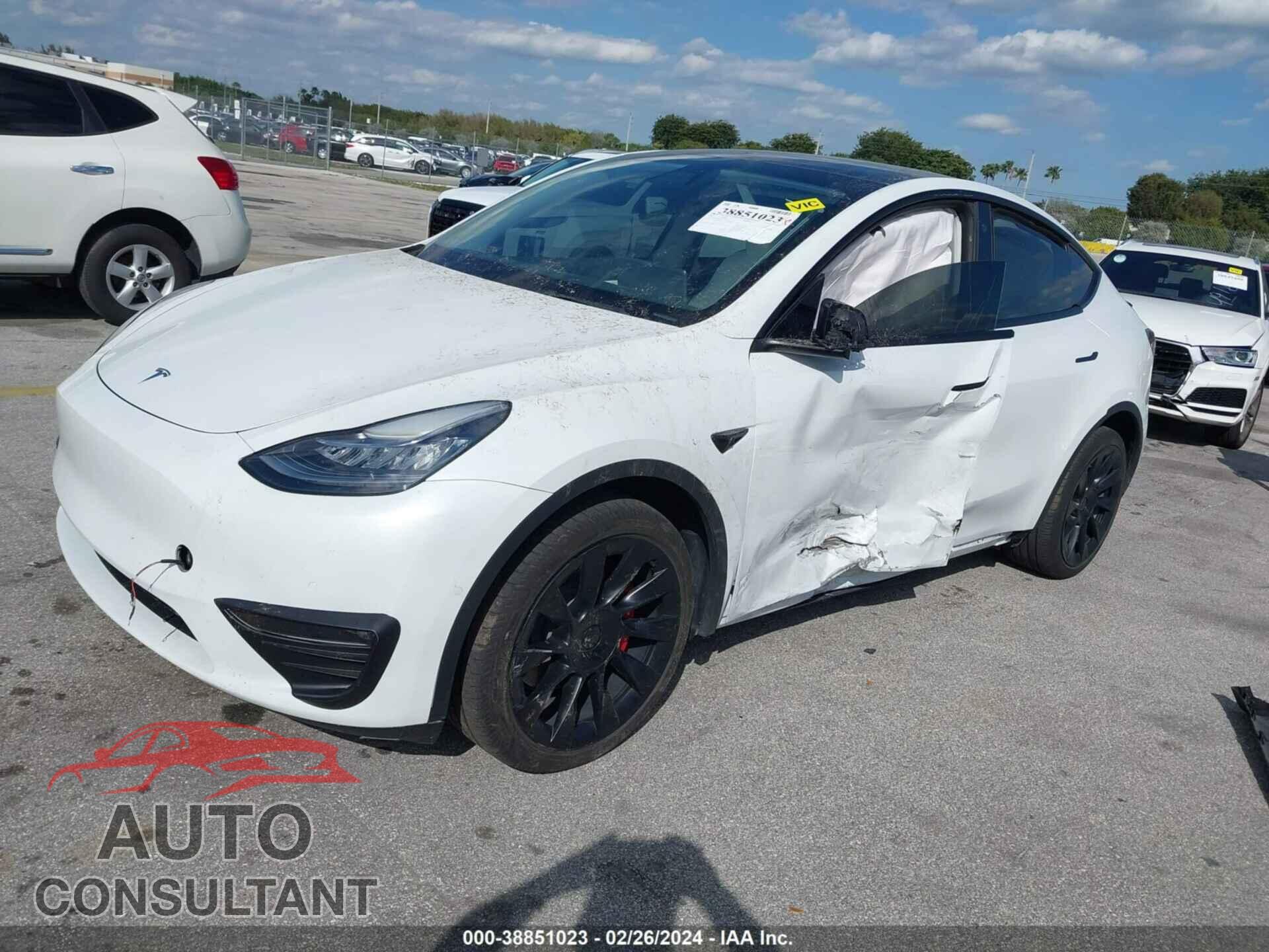 TESLA MODEL Y 2022 - 7SAYGDEE2NF447158