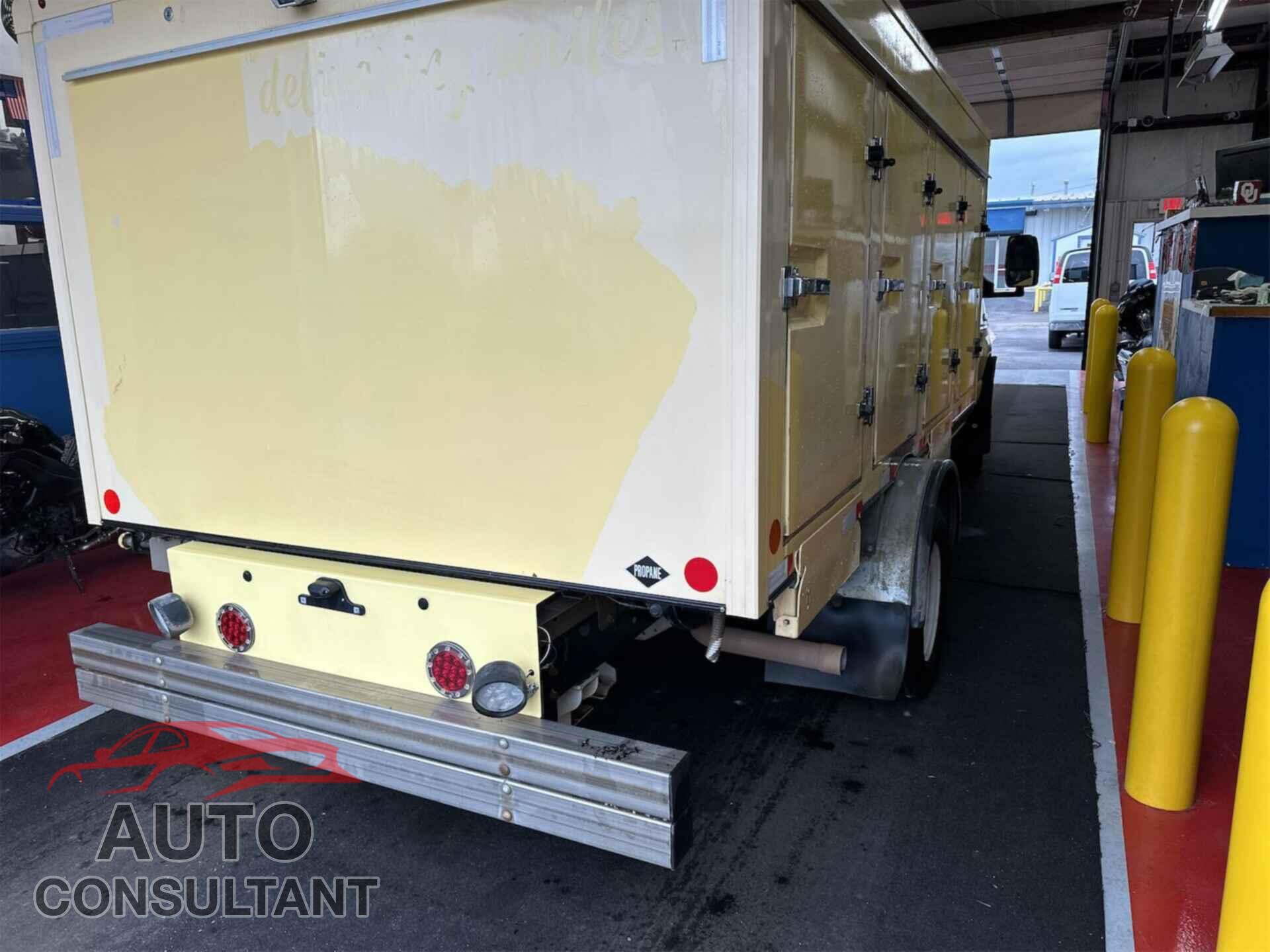 FORD E-450 CUTAWAY 2021 - 1FDXE4FN2MDC34239