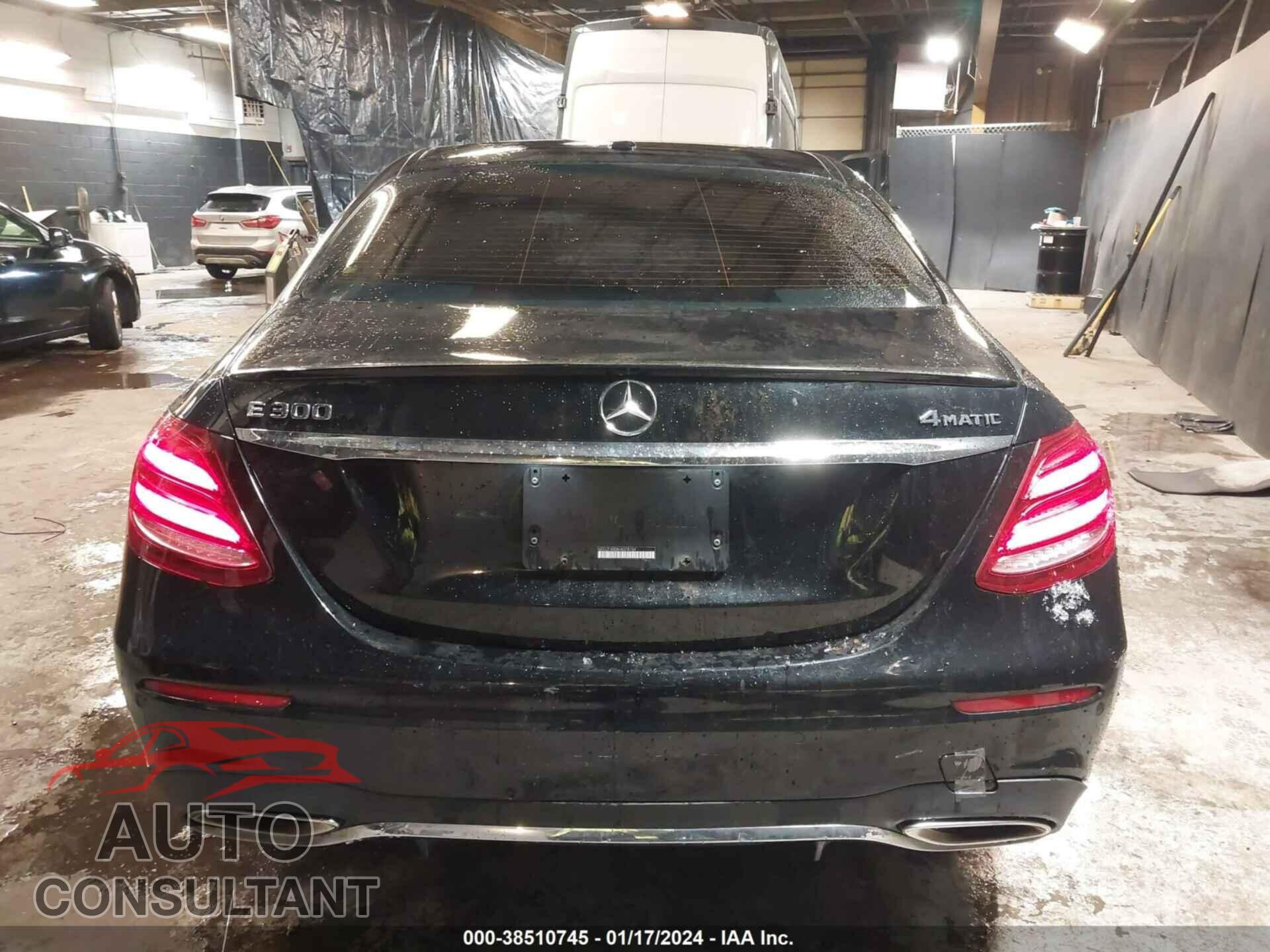 MERCEDES-BENZ E 2017 - WDDZF4KB8HA078159