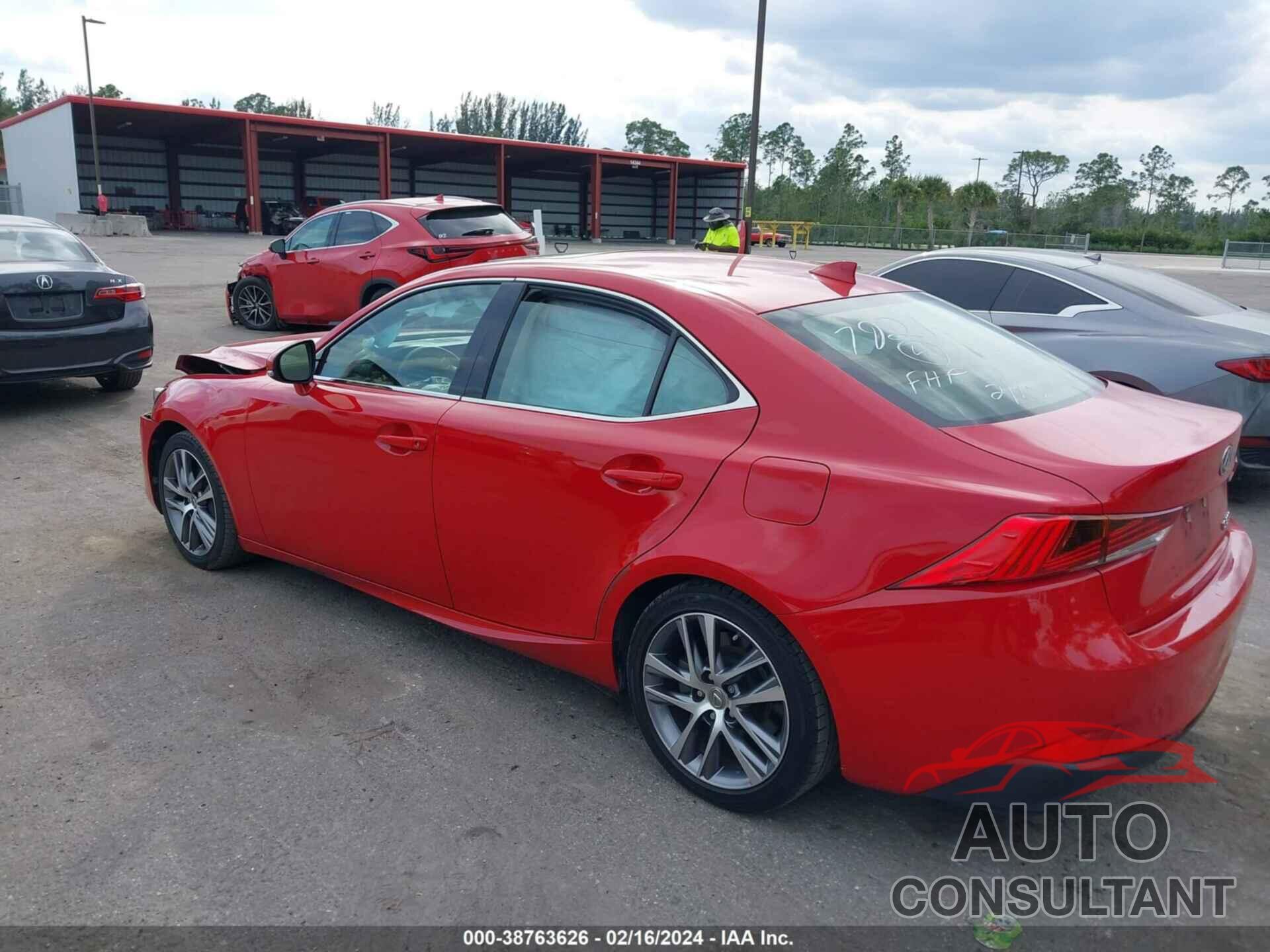 LEXUS IS 300 2018 - JTHBA1D20J5067921