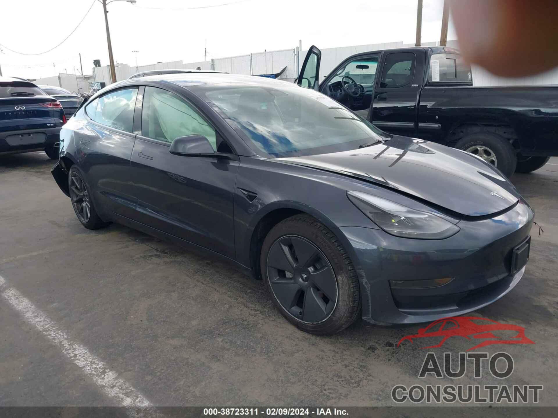 TESLA MODEL 3 2023 - 5YJ3E1EAXPF454371