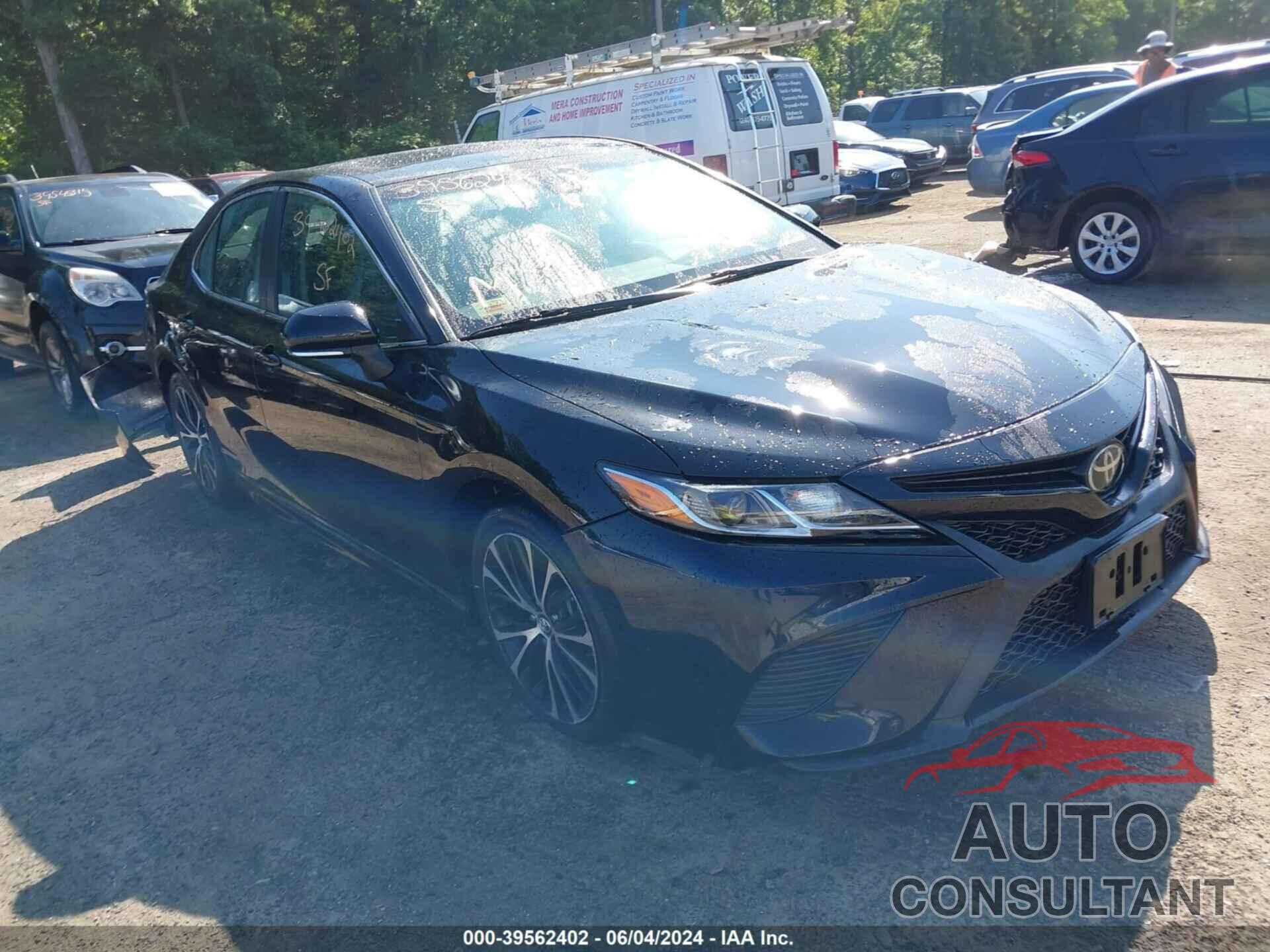 TOYOTA CAMRY 2018 - 4T1B11HK2JU597899