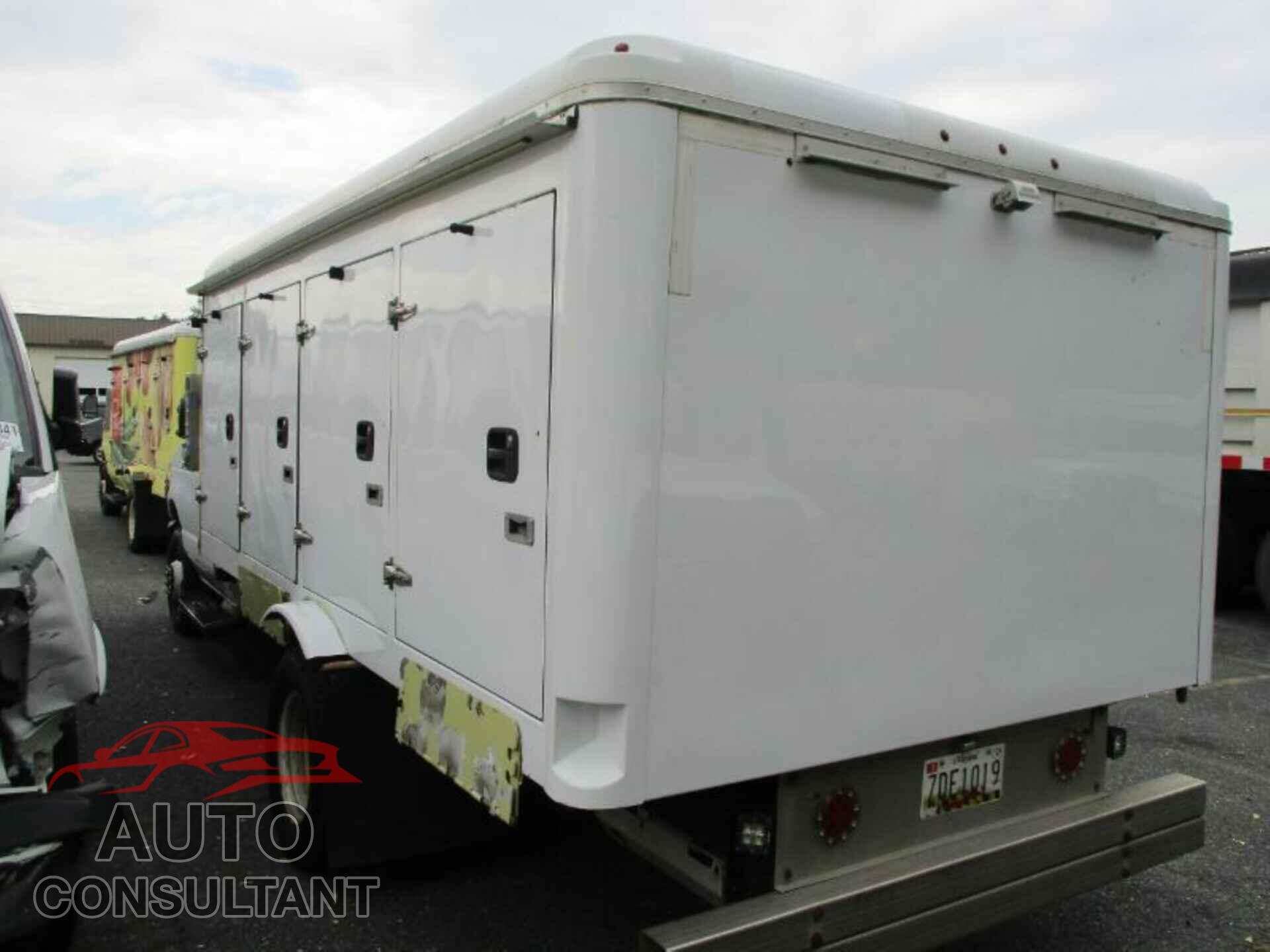 FORD ECONOLINE 2017 - 1FDXE4FS2HDC68631