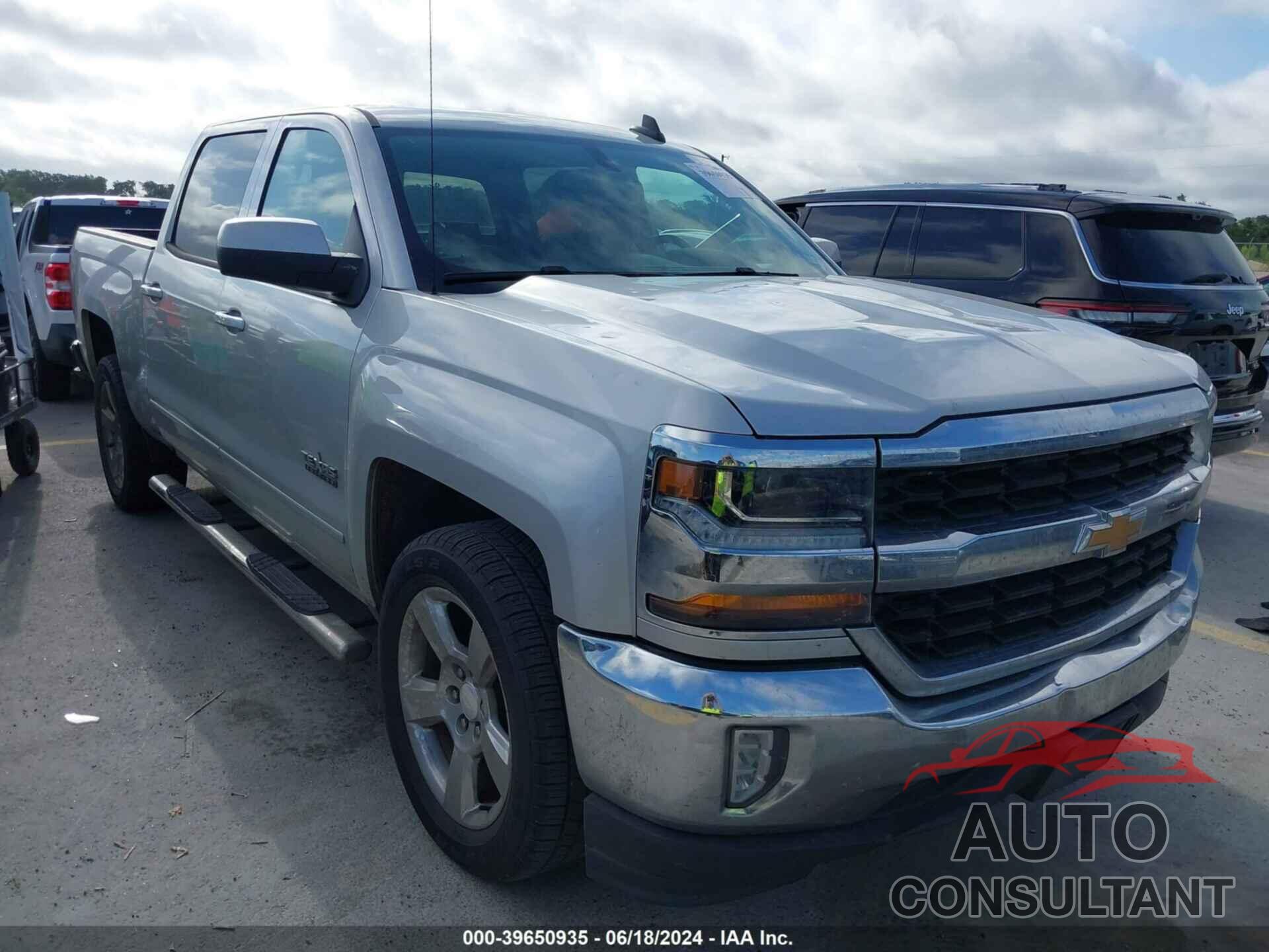 CHEVROLET SILVERADO 1500 2018 - 3GCPCREC0JG184253