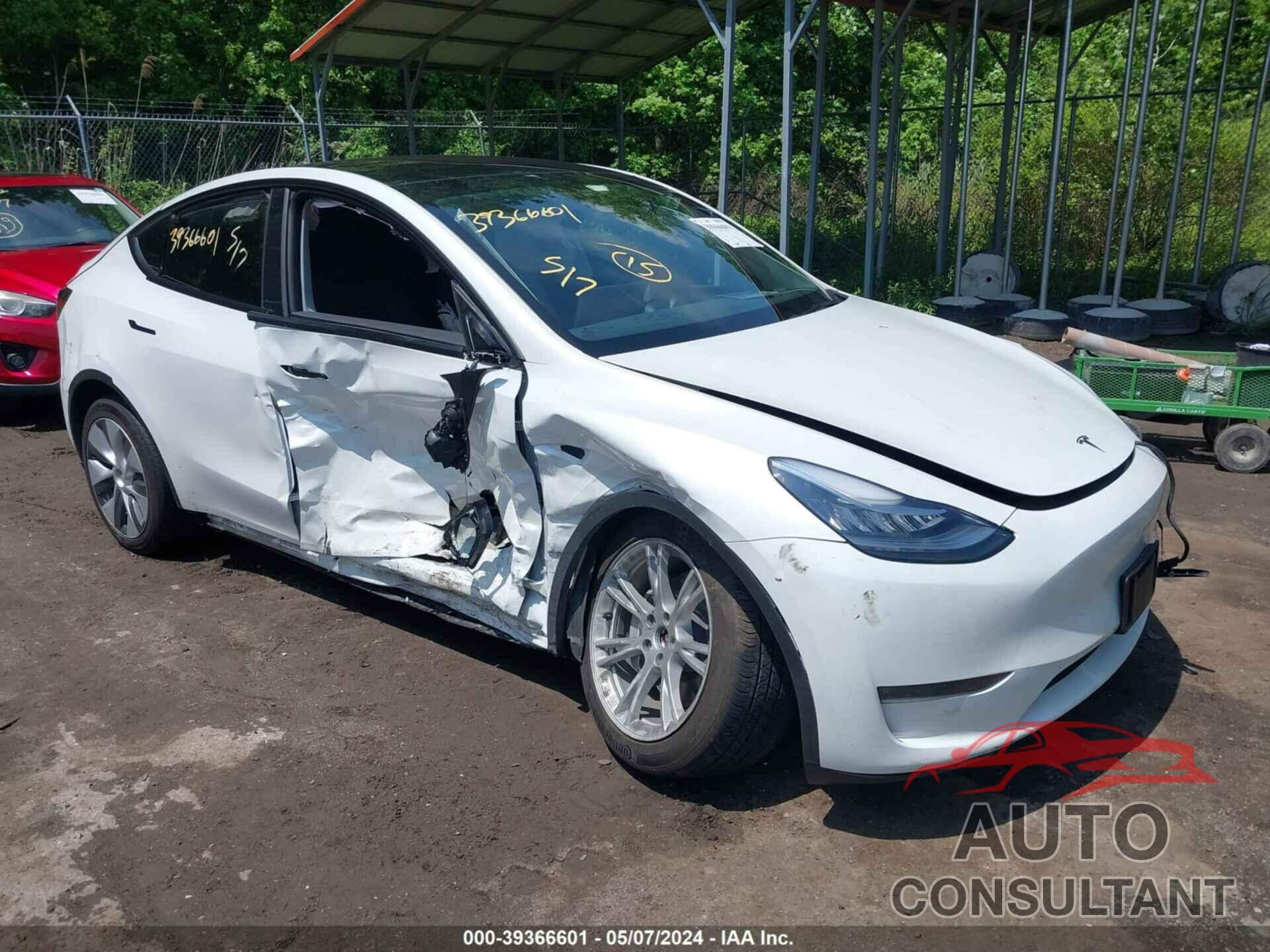 TESLA MODEL Y 2023 - 7SAYGDEF8PA048666