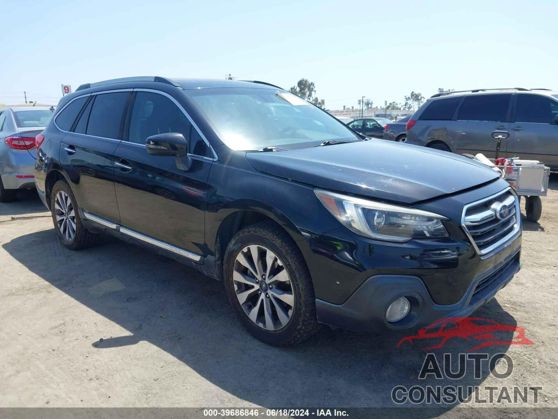 SUBARU OUTBACK 2018 - 4S4BSATC5J3303365