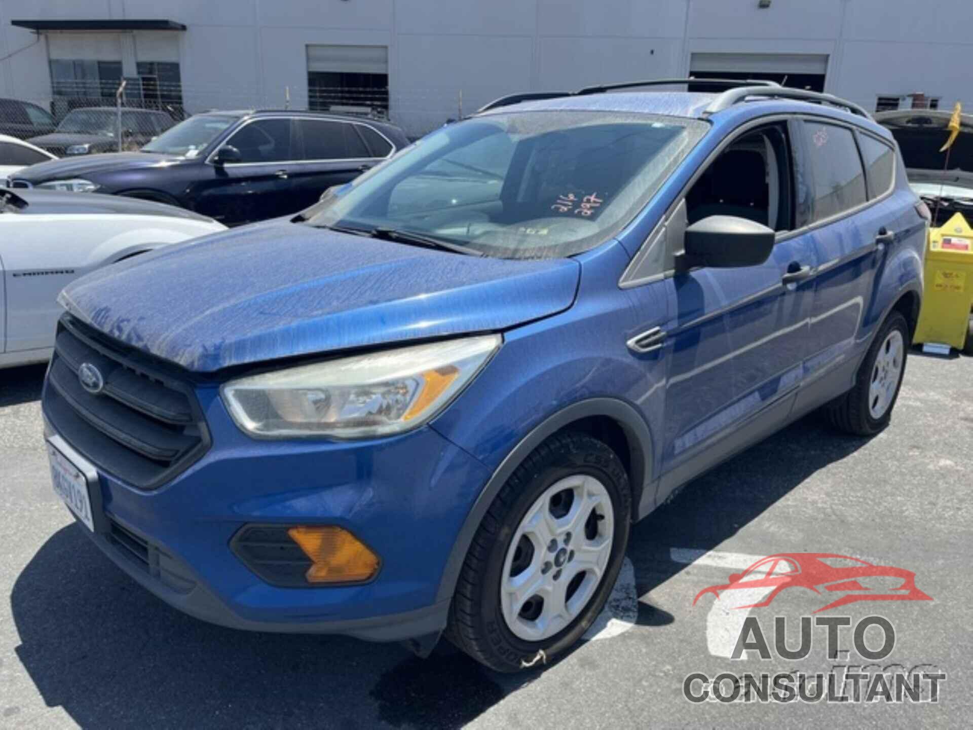 FORD ESCAPE 2017 - 1FMCU0F76HUB03851