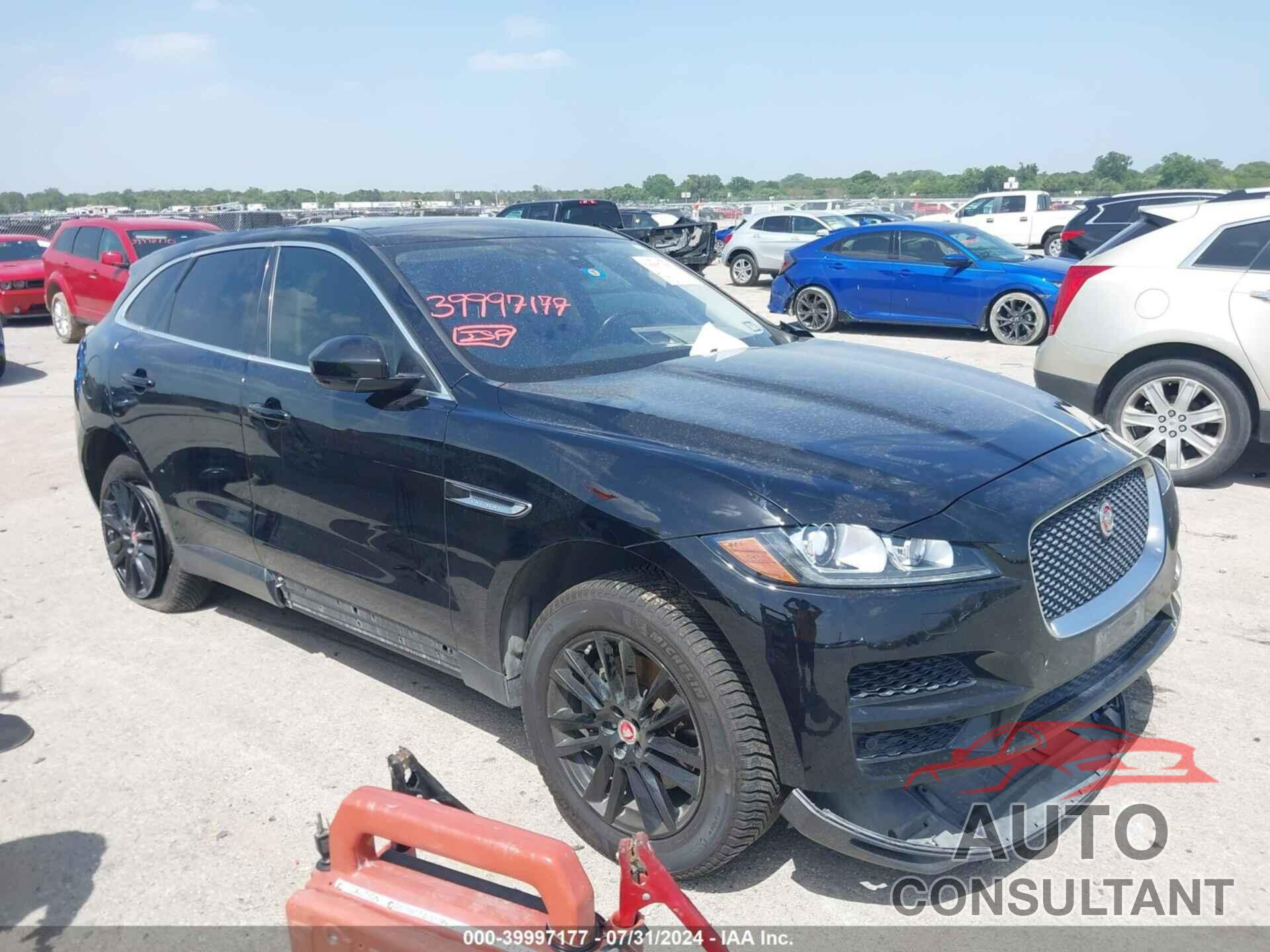 JAGUAR F-PACE 2019 - SADCK2GX8KA390451