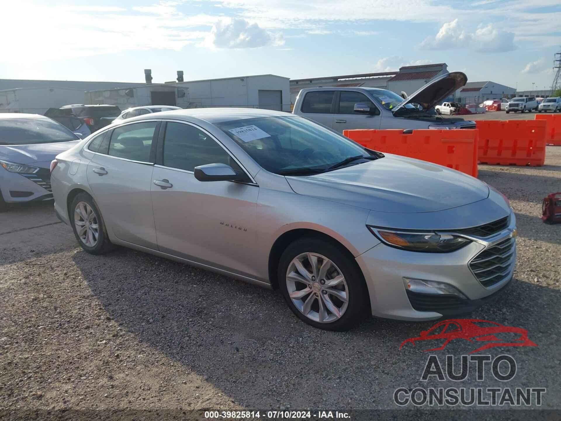 CHEVROLET MALIBU 2020 - 1G1ZD5ST2LF040235