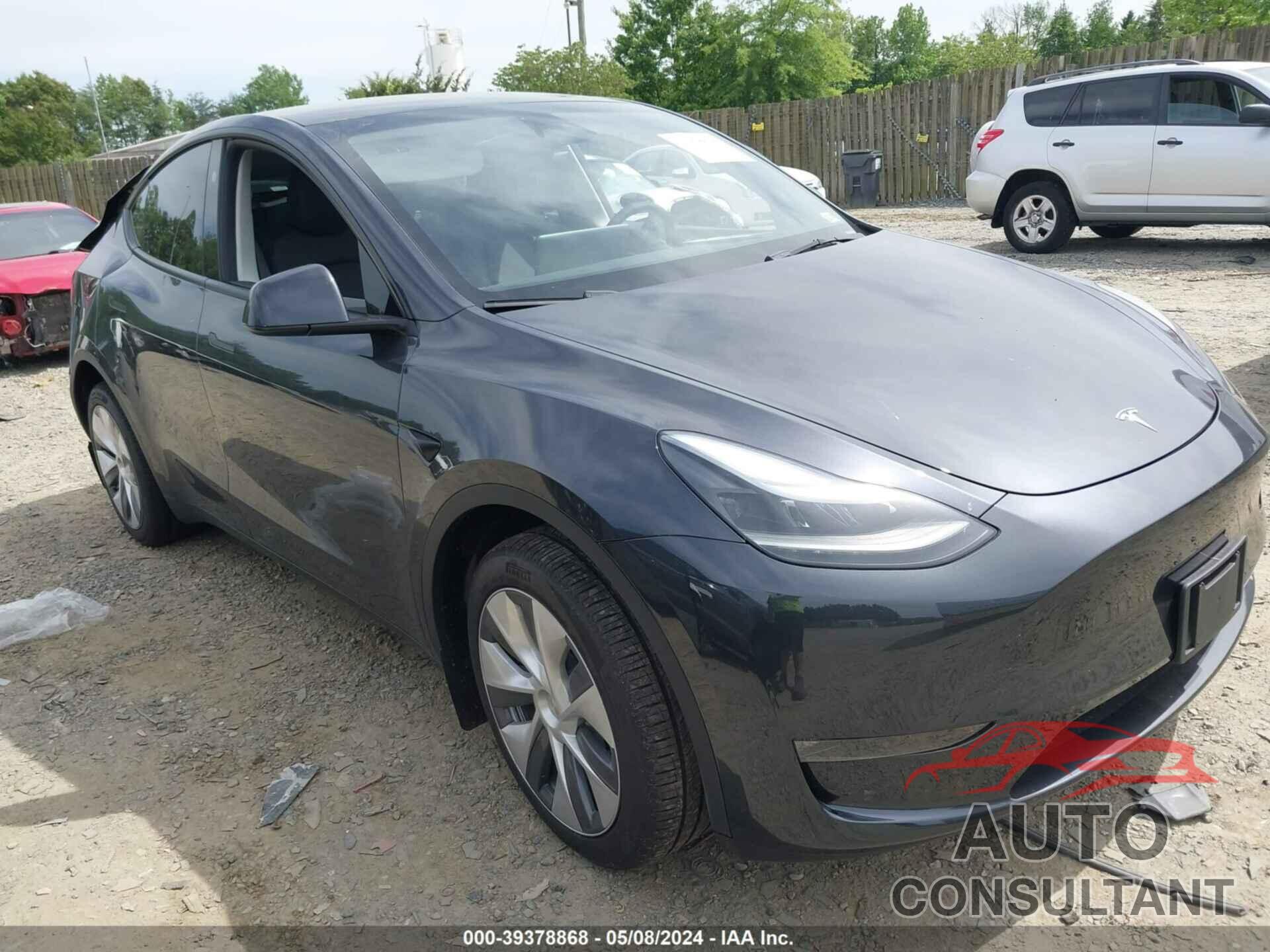 TESLA MODEL Y 2024 - 7SAYGDEE8RA241345