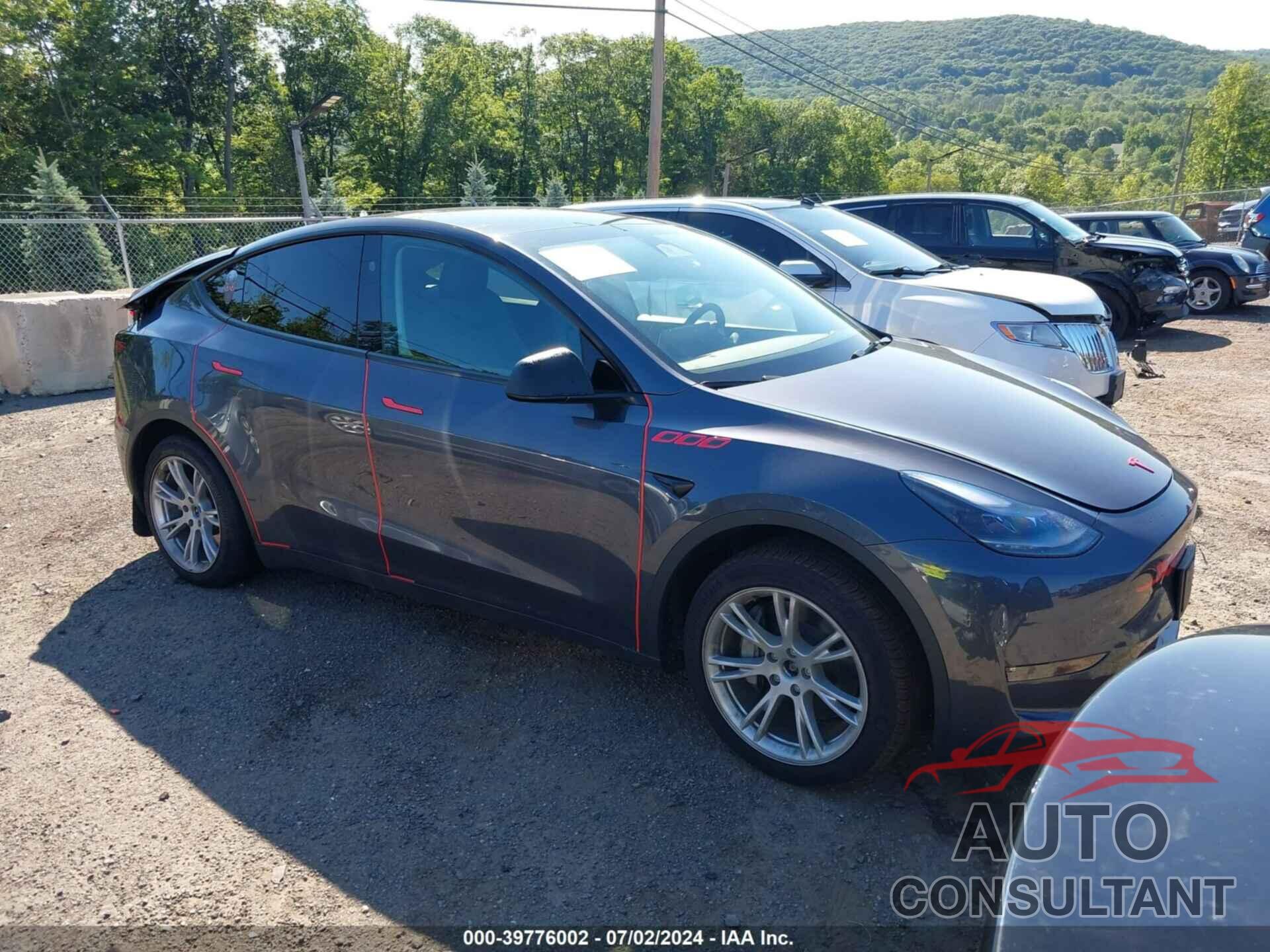 TESLA MODEL Y 2023 - 7SAYGAEE5PF927504