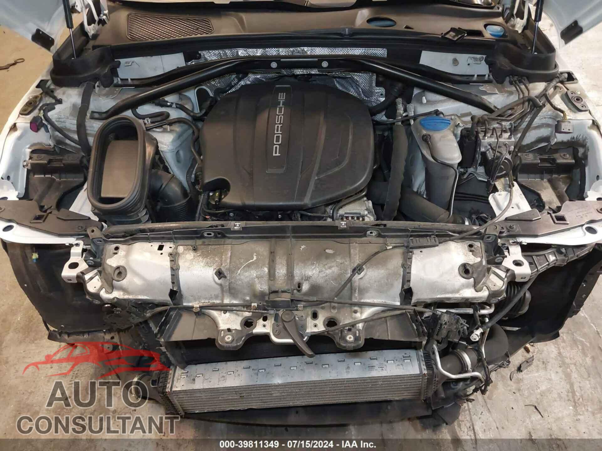 PORSCHE MACAN 2017 - WP1AA2A52HLB08832