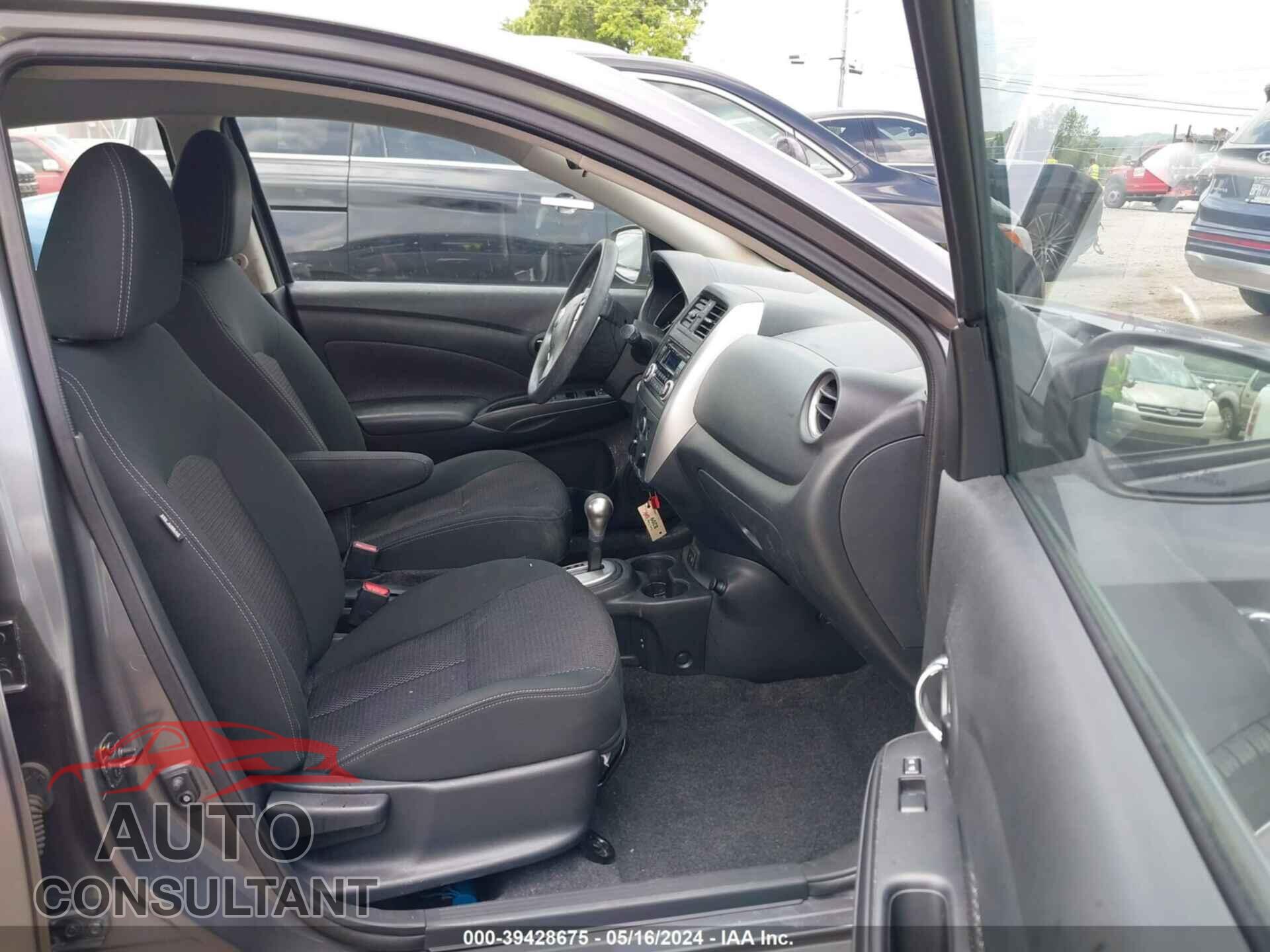 NISSAN VERSA 2017 - 3N1CN7AP3HL850886