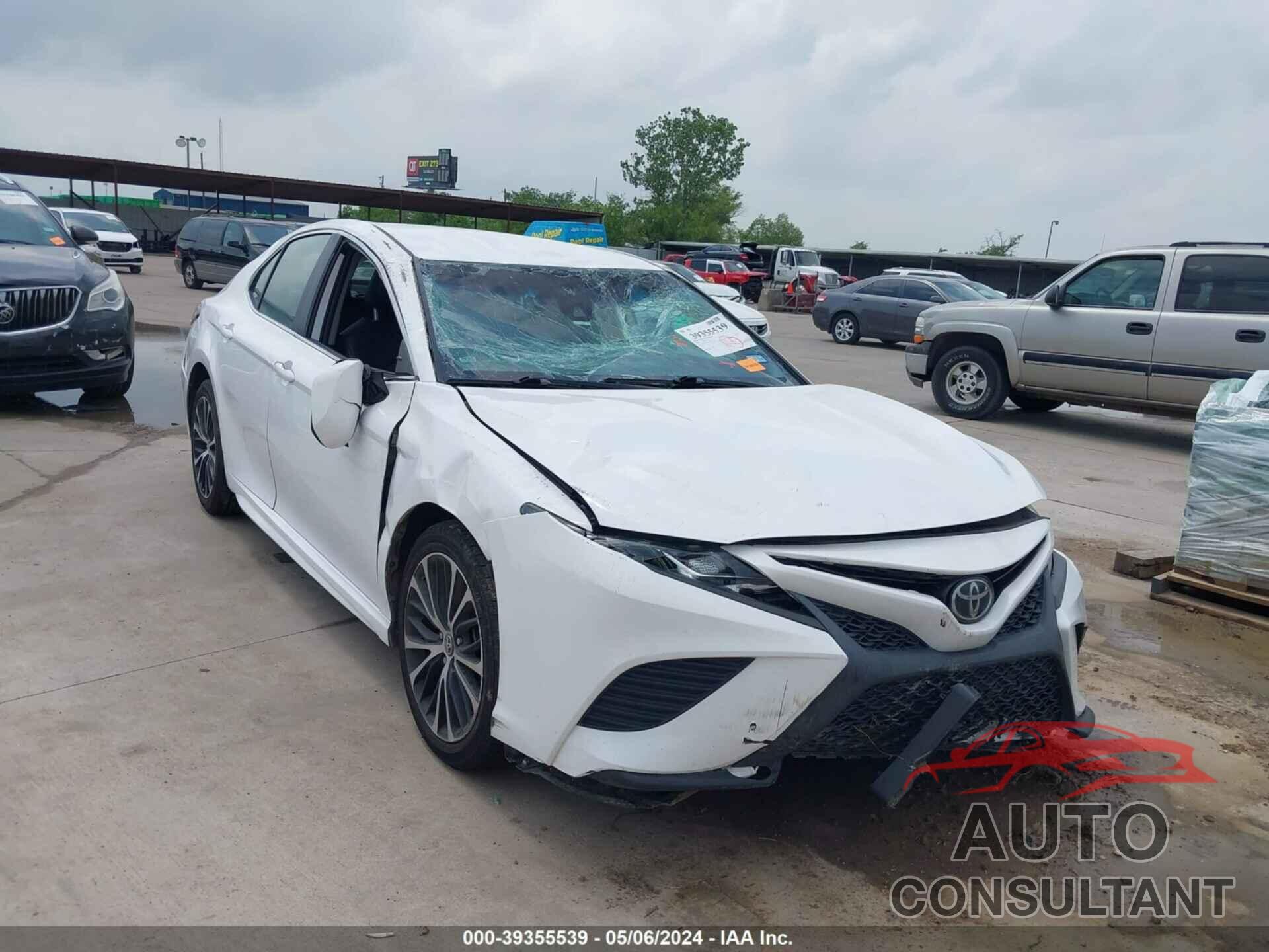 TOYOTA CAMRY 2019 - 4T1B11HK3KU744362