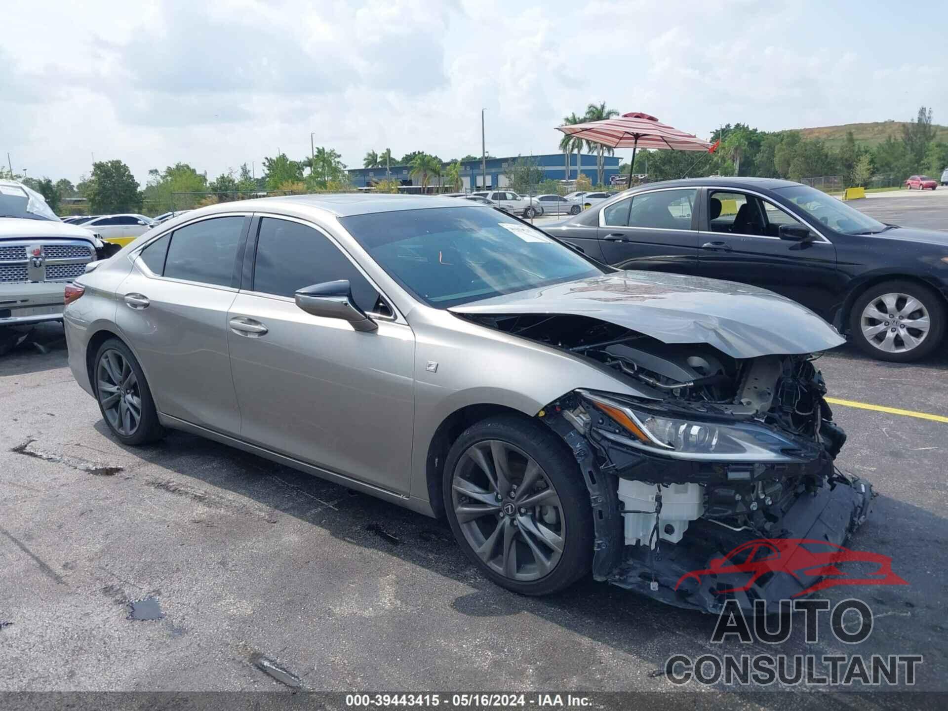 LEXUS ES 2019 - 58ABZ1B12KU018817