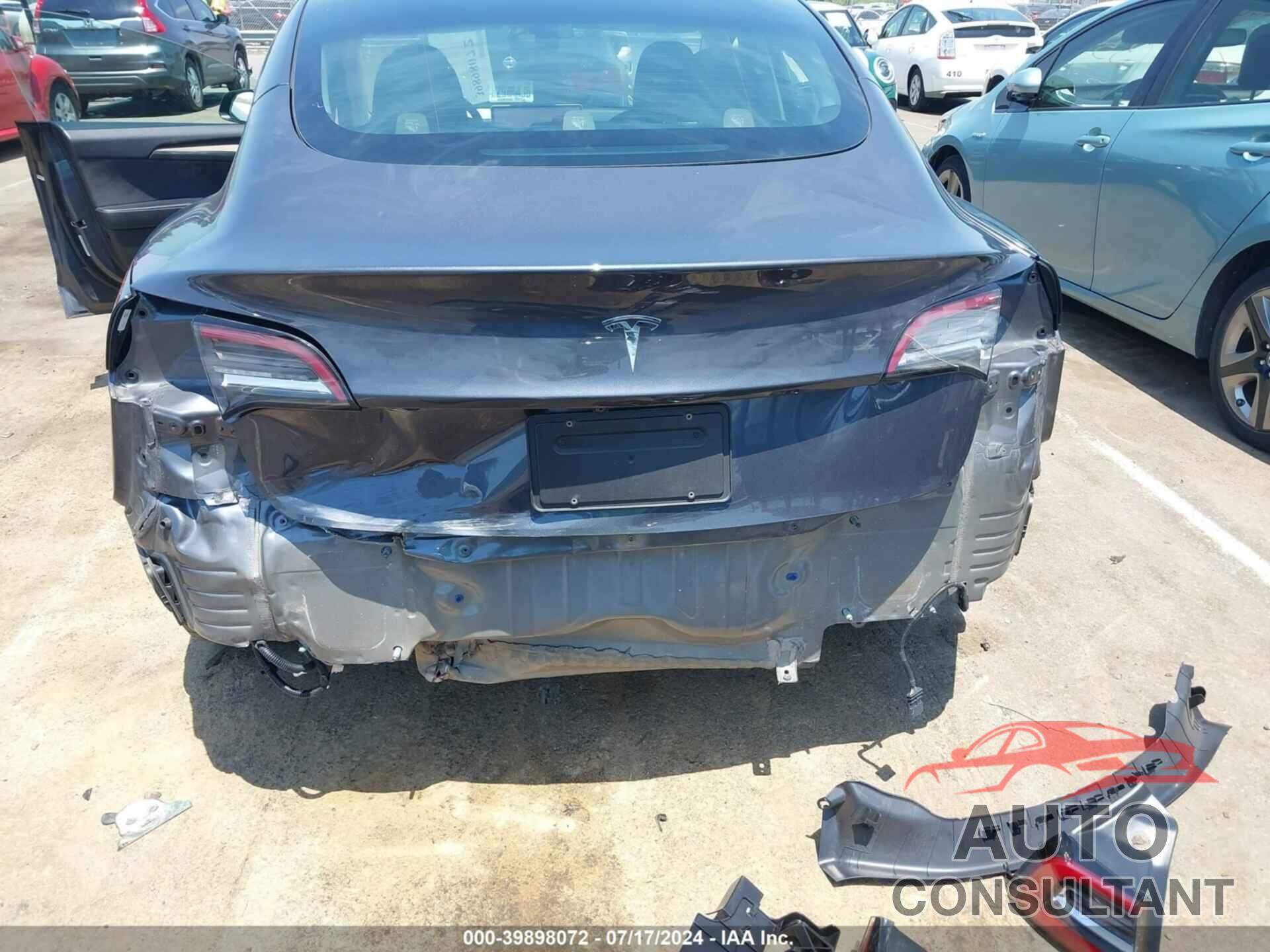 TESLA MODEL 3 2022 - 5YJ3E1EA6NF189588