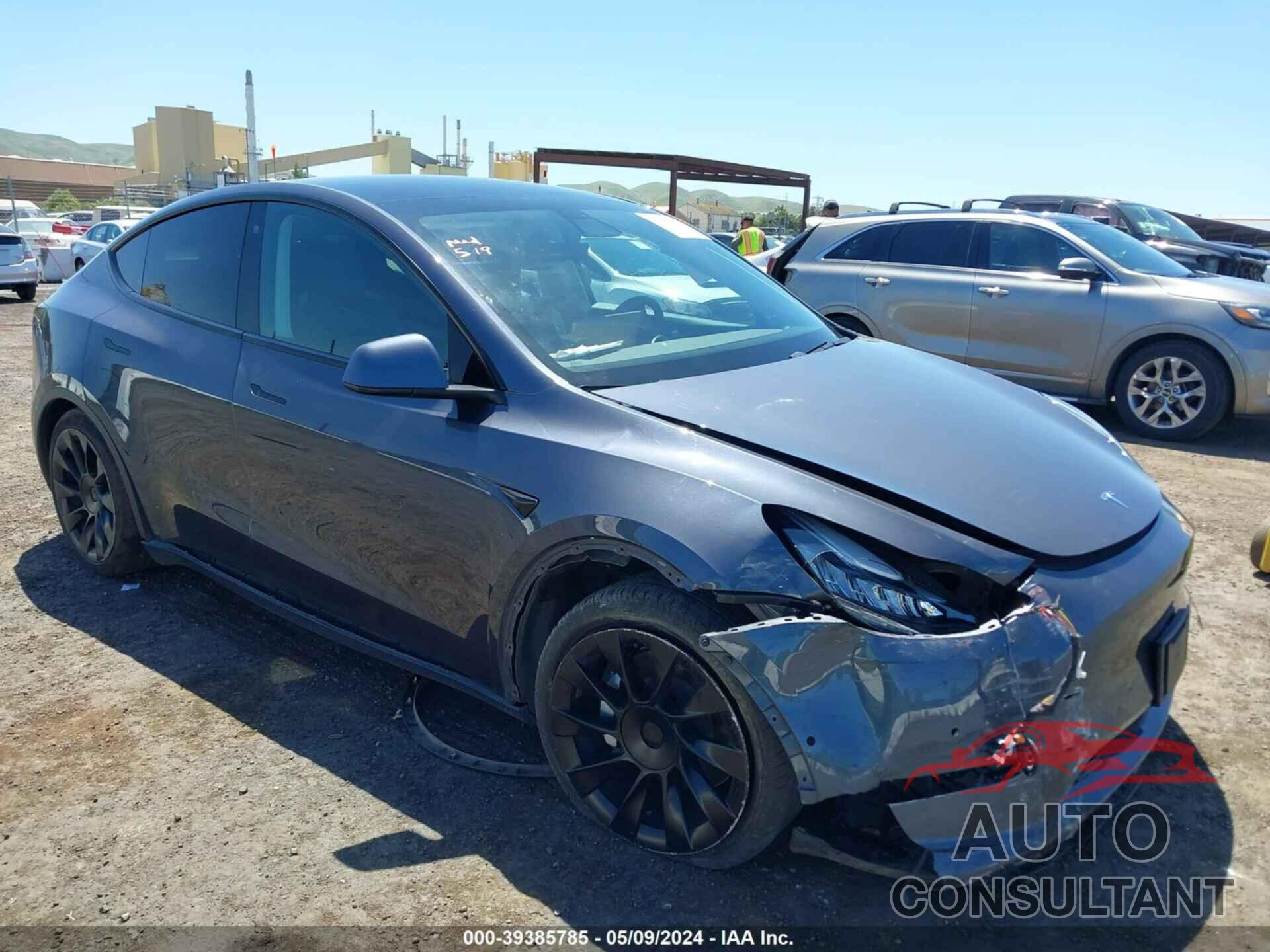 TESLA MODEL Y 2020 - 5YJYGDEE4LF008473