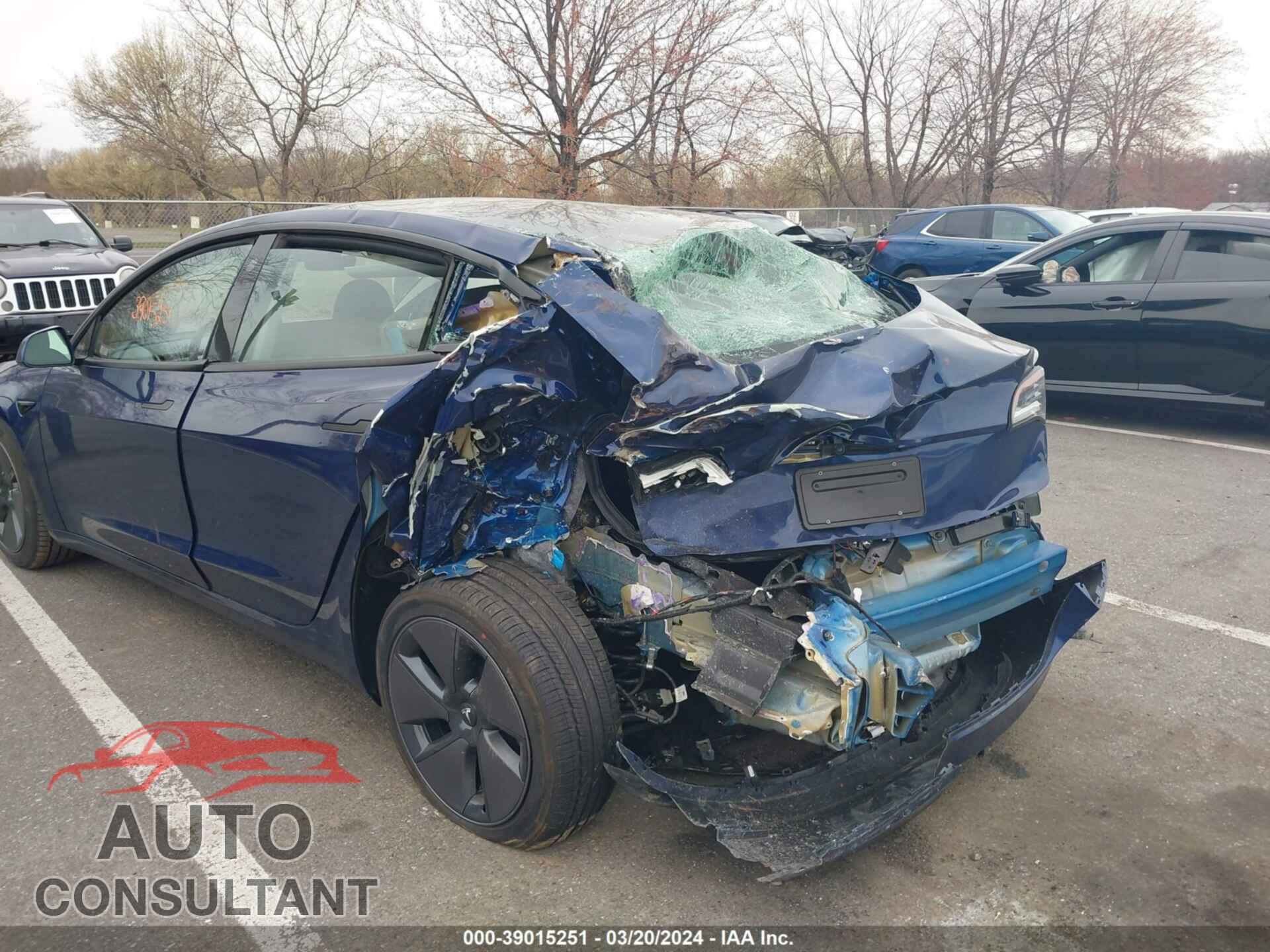 TESLA MODEL 3 2023 - 5YJ3E1EA0PF642977