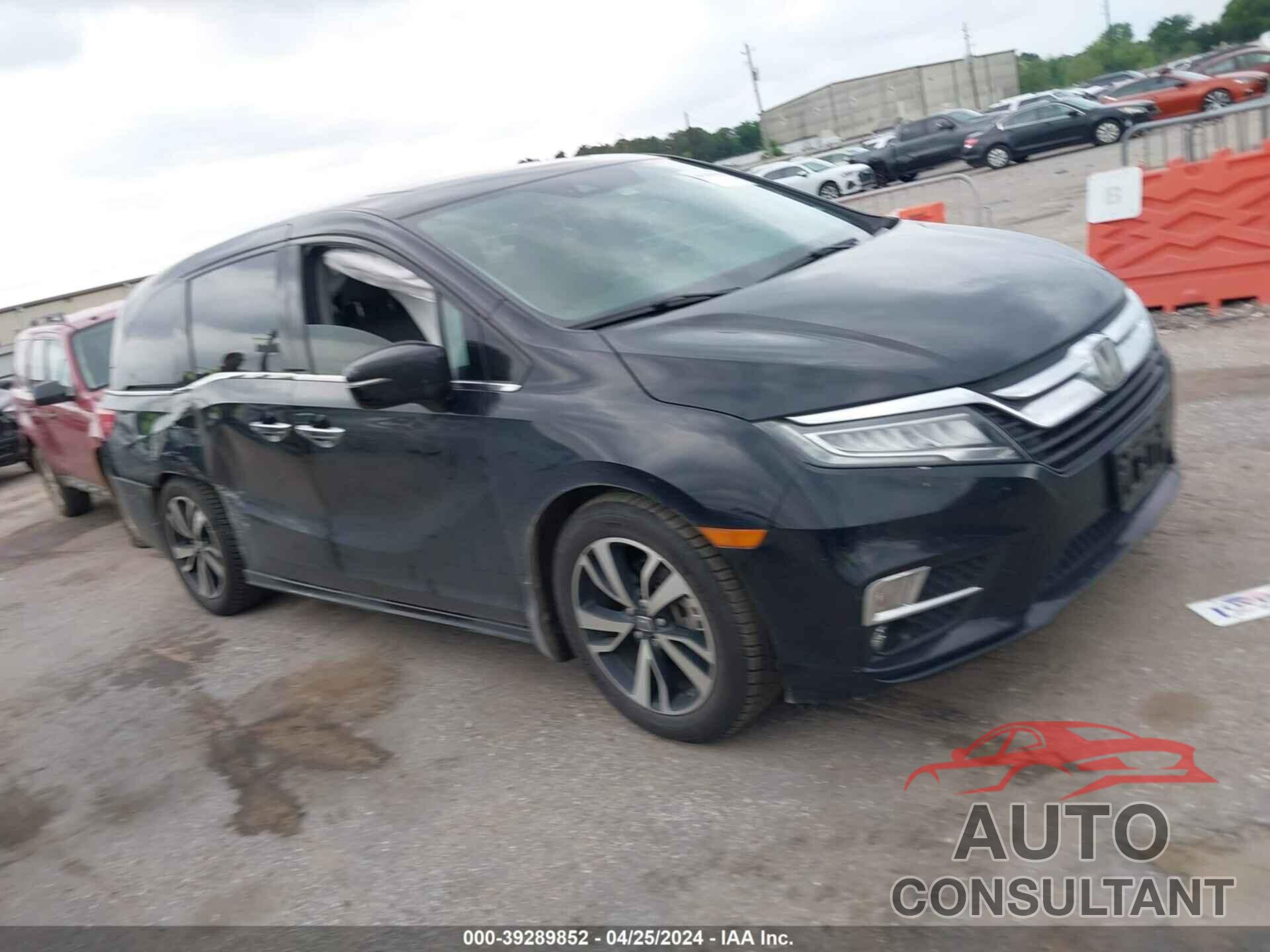 HONDA ODYSSEY 2018 - 5FNRL6H97JB023105