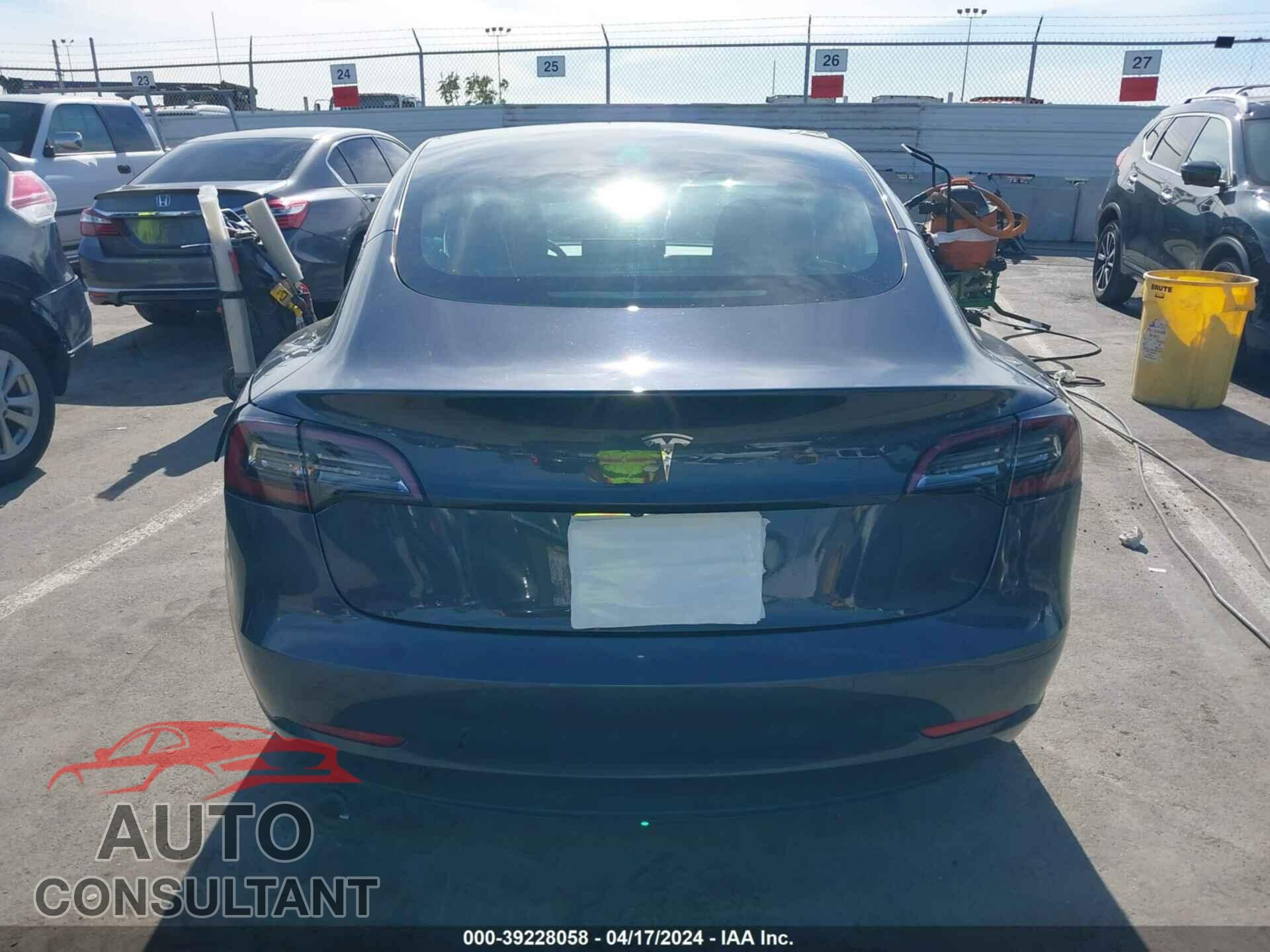 TESLA MODEL 3 2022 - 5YJ3E1EA0NF295907