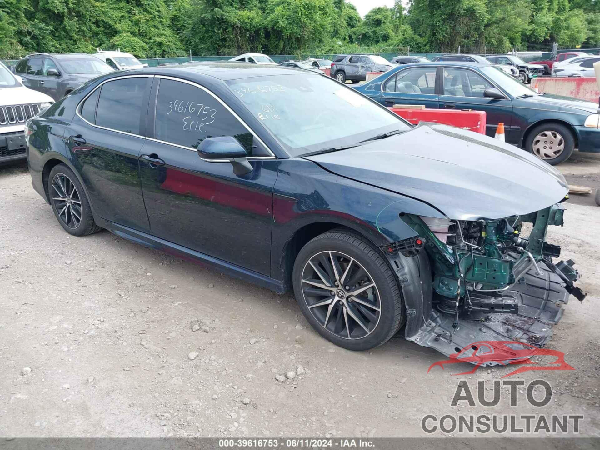 TOYOTA CAMRY 2021 - 4T1G11BKXMU034554