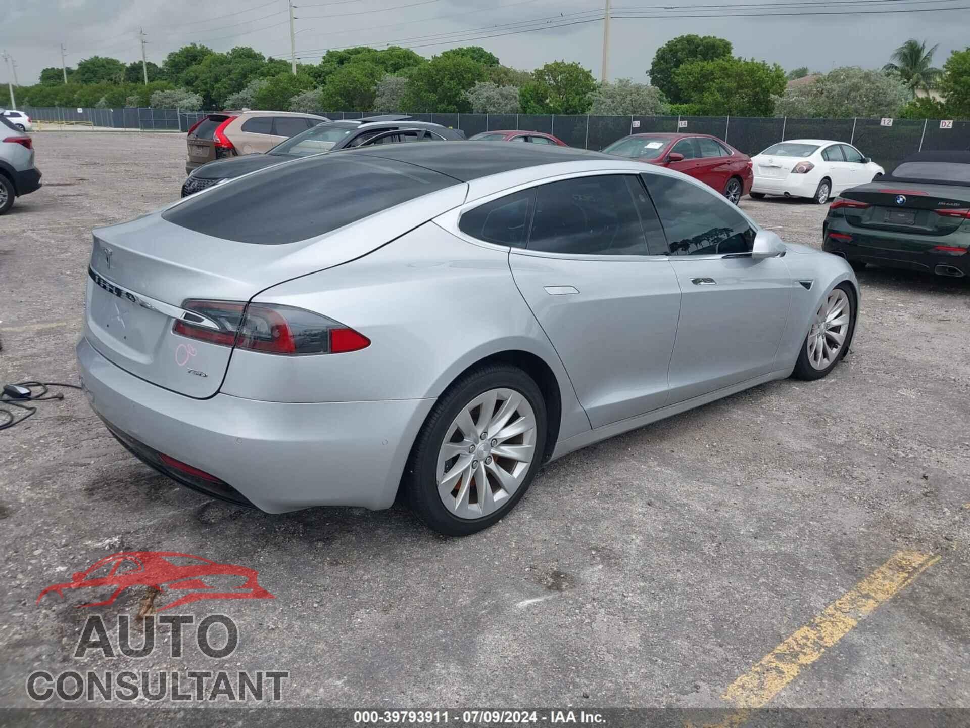 TESLA MODEL S 2017 - 5YJSA1E24HF212905