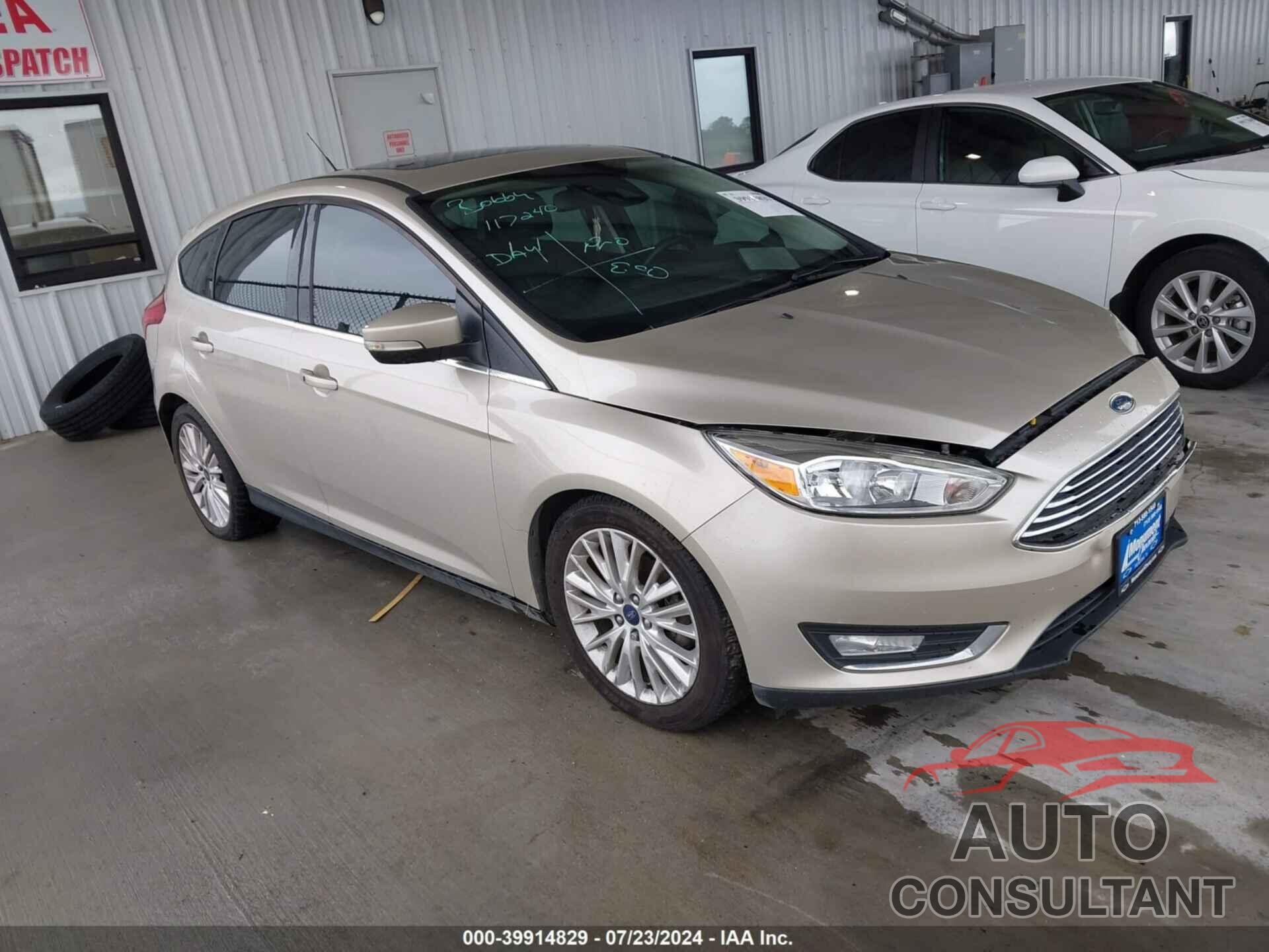 FORD FOCUS 2018 - 1FADP3N23JL222627