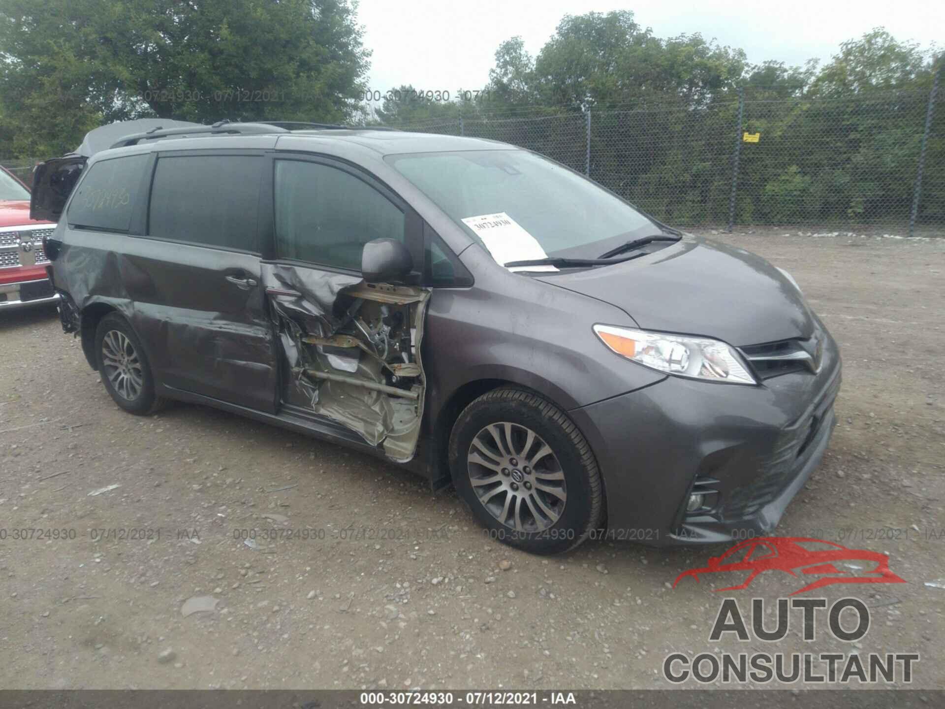 TOYOTA SIENNA 2018 - 5TDYZ3DC0JS958939