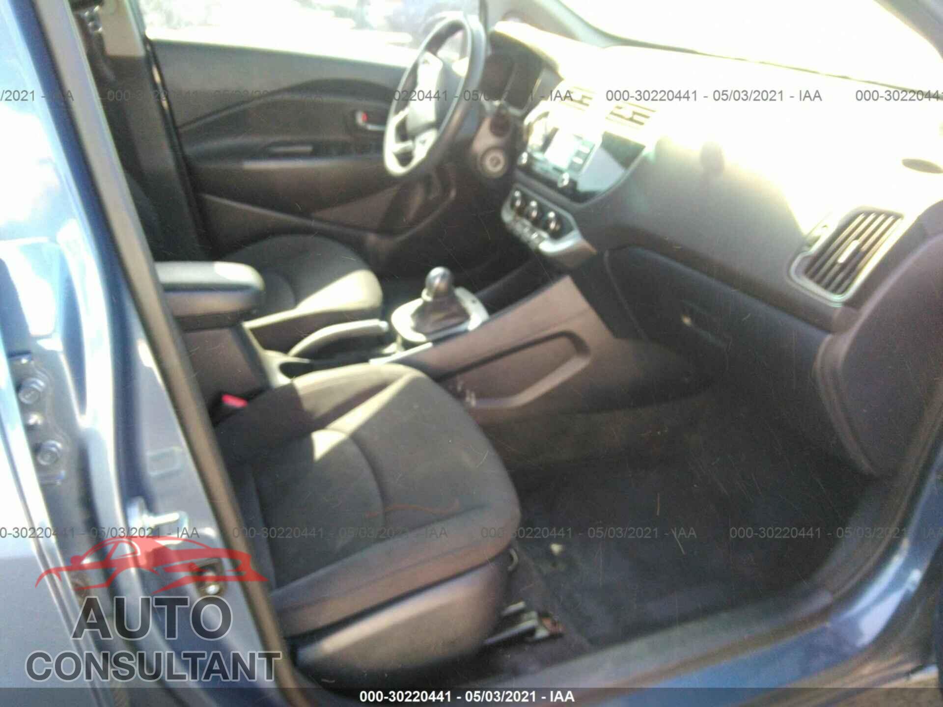 KIA RIO 2016 - KNADN5A33G6678335
