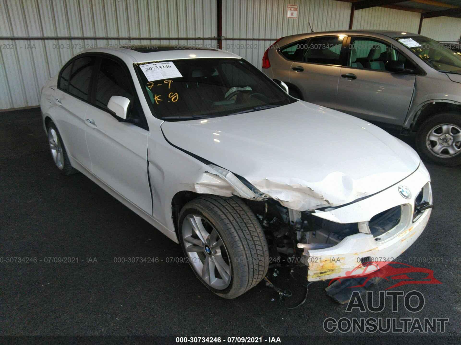 BMW 3 SERIES 2017 - WBA8E1G31HNU16337