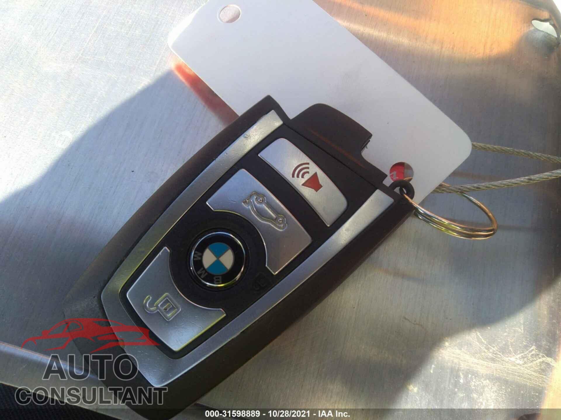 BMW 3 SERIES 2016 - WBA8E9G54GNU28075