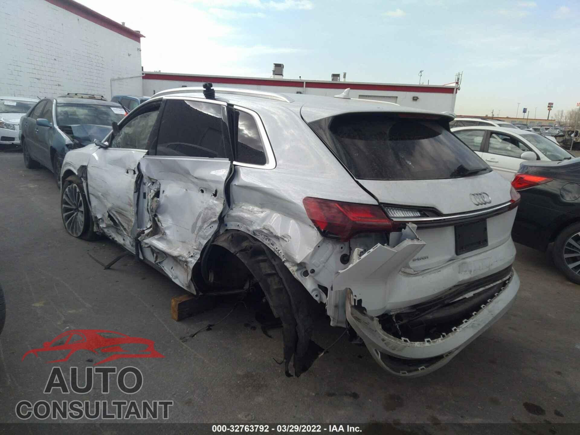 AUDI E-TRON 2019 - WA1VABGE5KB024246