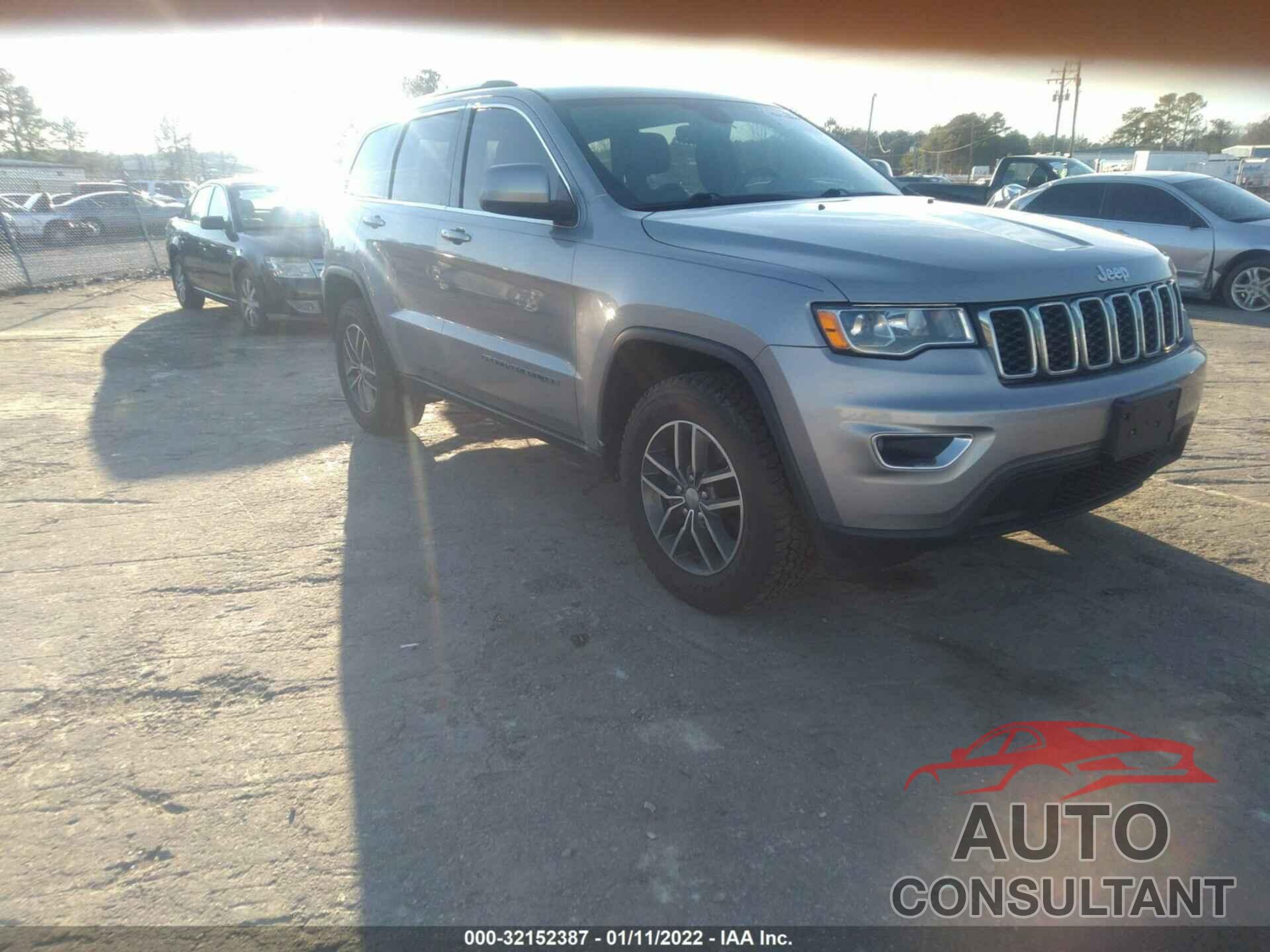 JEEP GRAND CHEROKEE 2018 - 1C4RJFAG5JC299388
