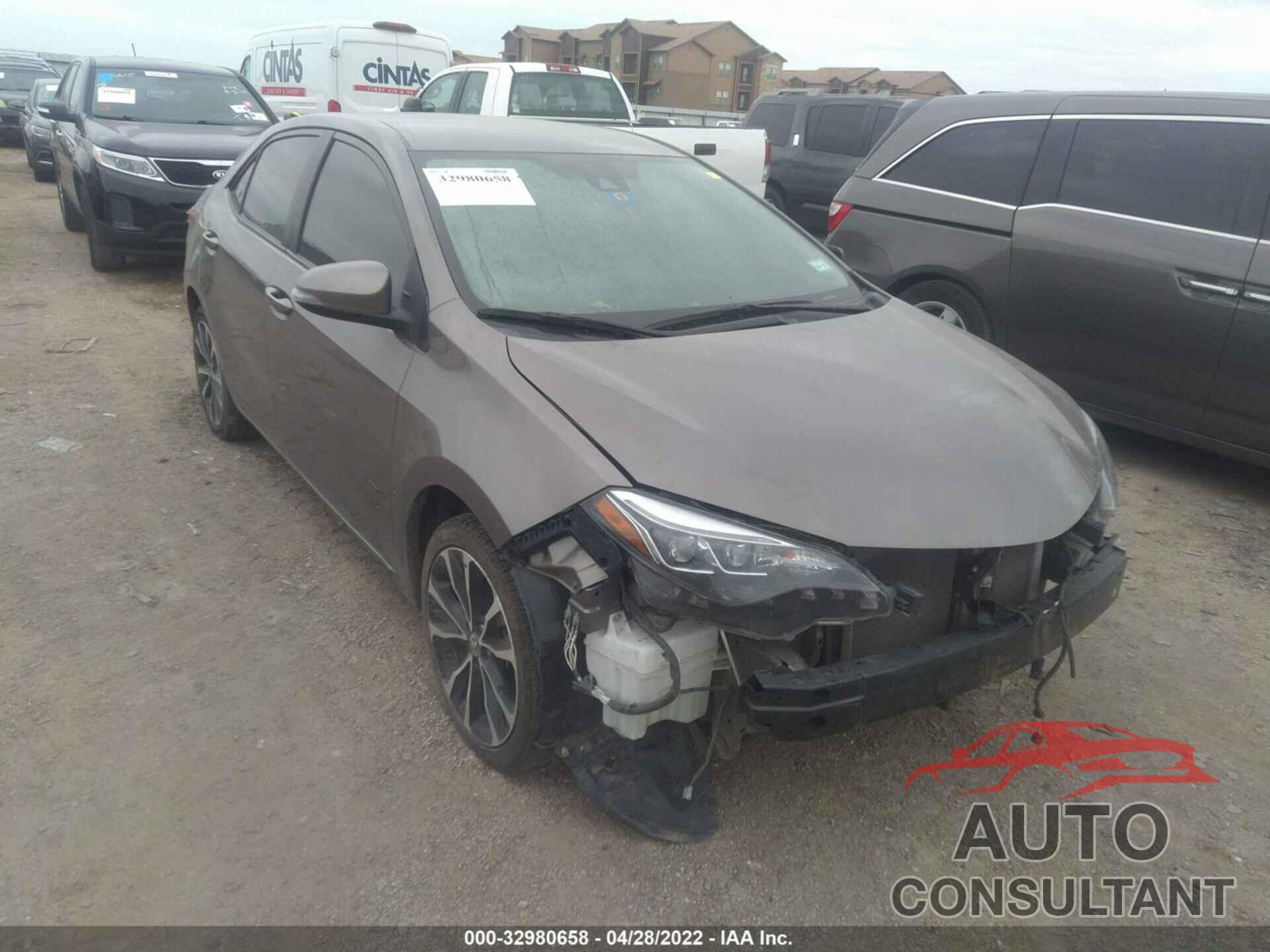 TOYOTA COROLLA 2018 - 5YFBURHE4JP840808