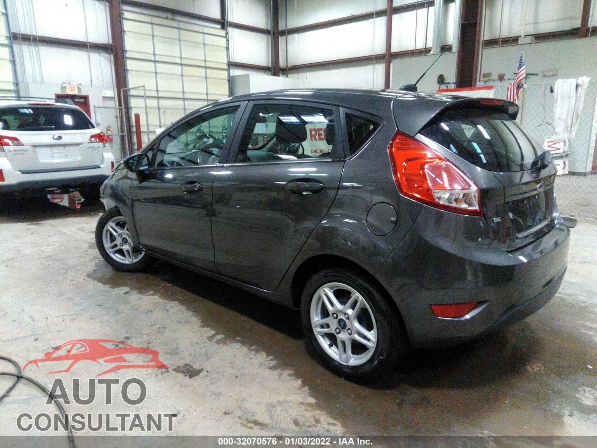 FORD FIESTA 2017 - 3FADP4EJ9HM118827