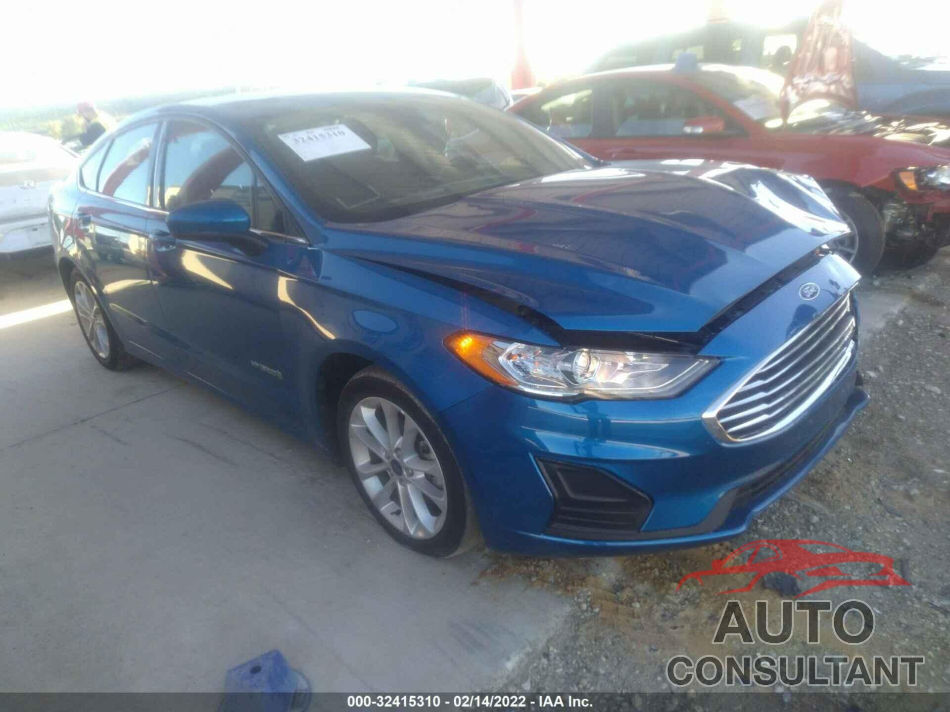 FORD FUSION HYBRID 2019 - 3FA6P0LU5KR127923