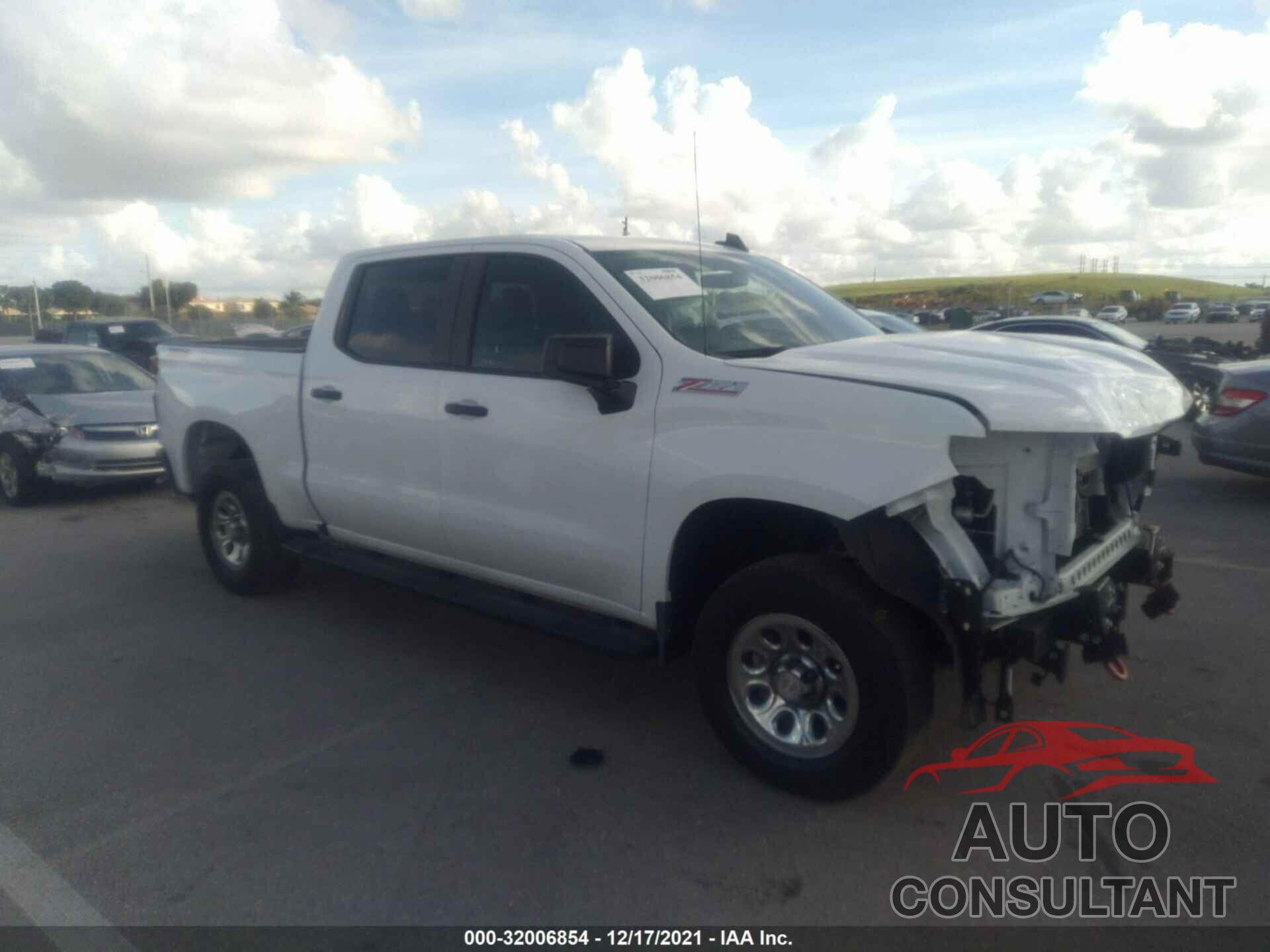 CHEVROLET SILVERADO 1500 2021 - 3GCPYCEF2MG137898