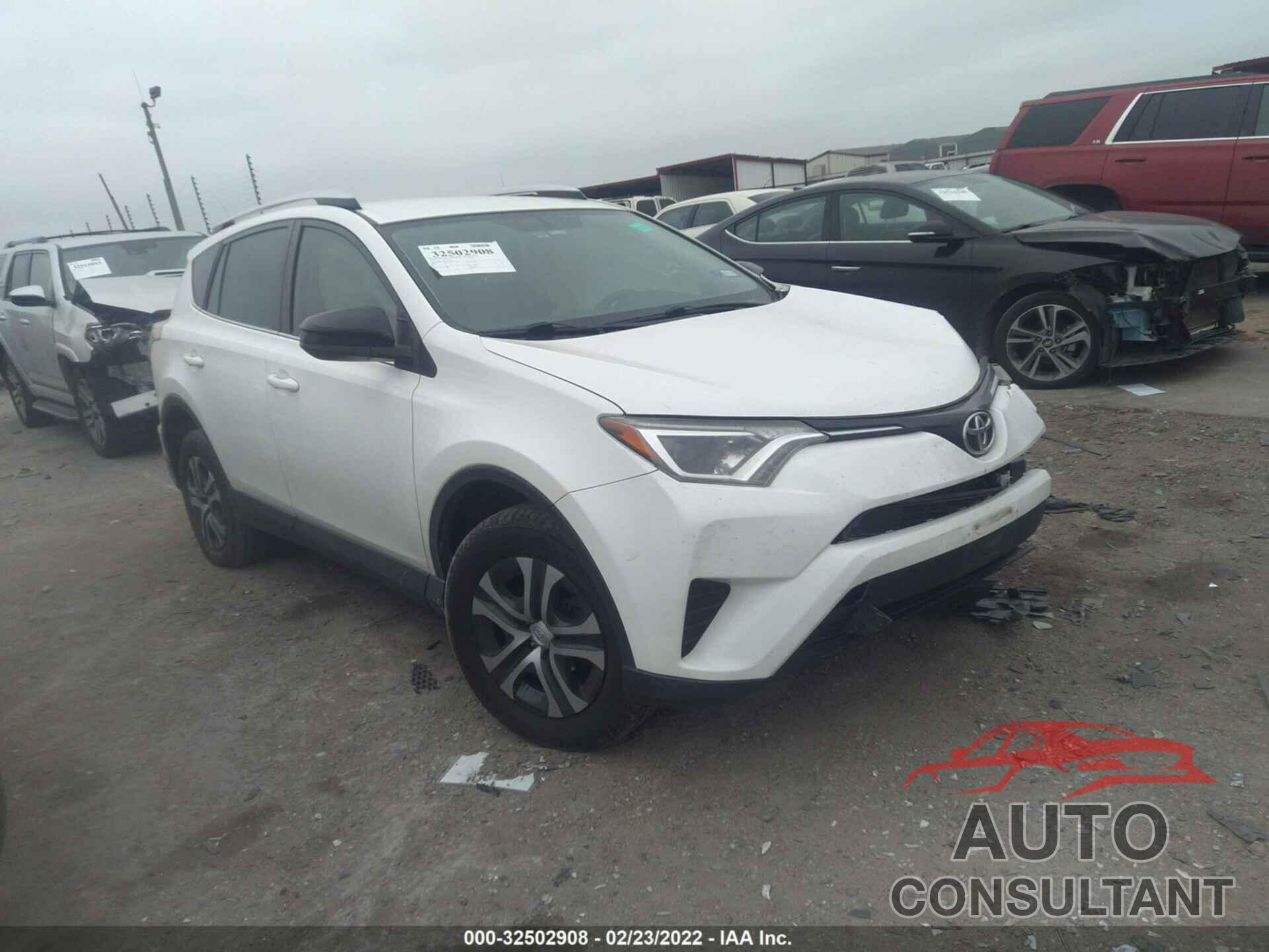 TOYOTA RAV4 2016 - JTMZFREV6GJ082626
