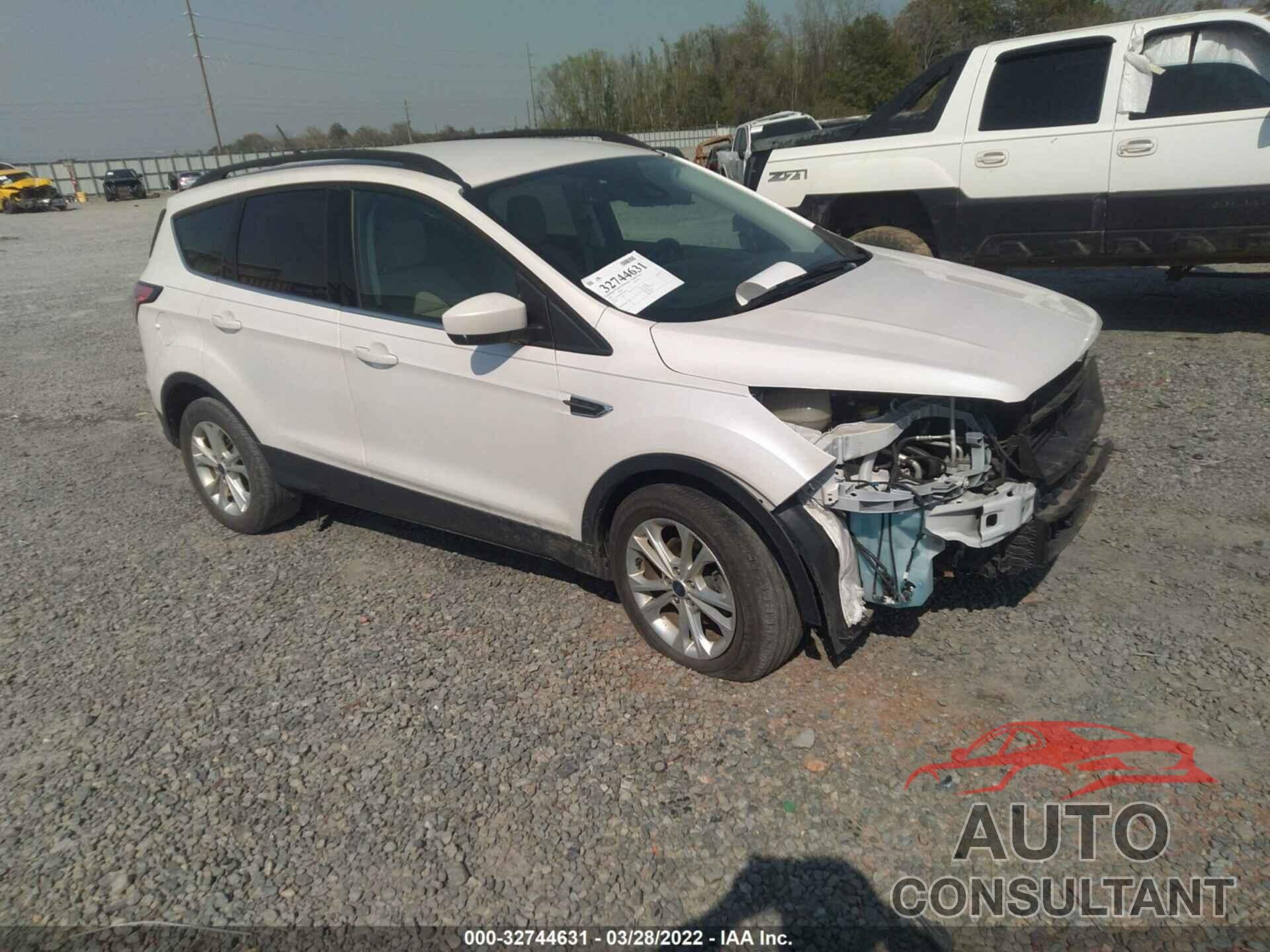 FORD ESCAPE 2018 - 1FMCU0HD9JUA82146