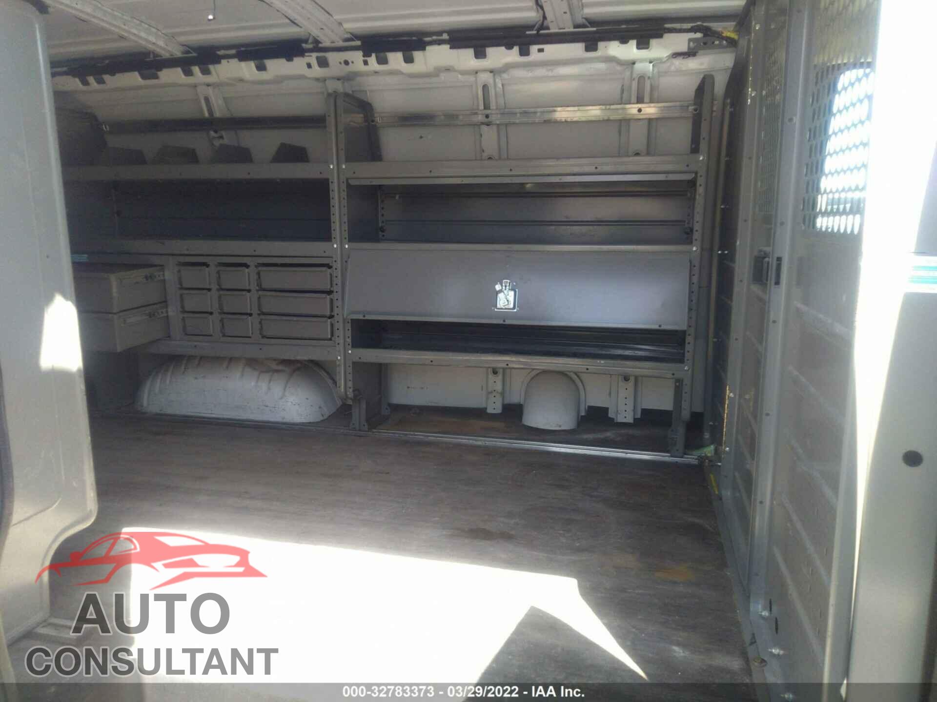 CHEVROLET EXPRESS CARGO VAN 2017 - 1GCWGAFF3H1291042