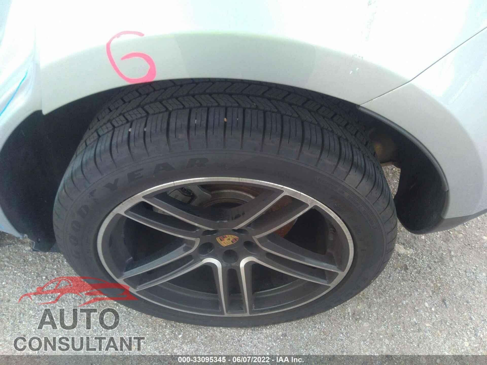 PORSCHE MACAN 2020 - WP1AB2A57LLB36356