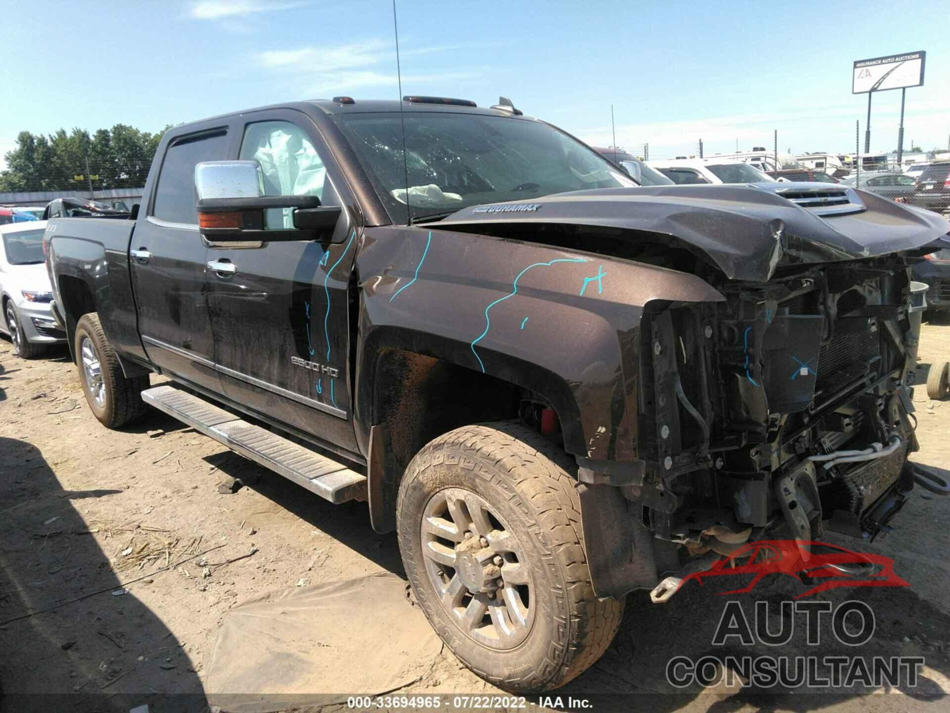 CHEVROLET SILVERADO 2500HD 2018 - 1GC1KWEY9JF102301